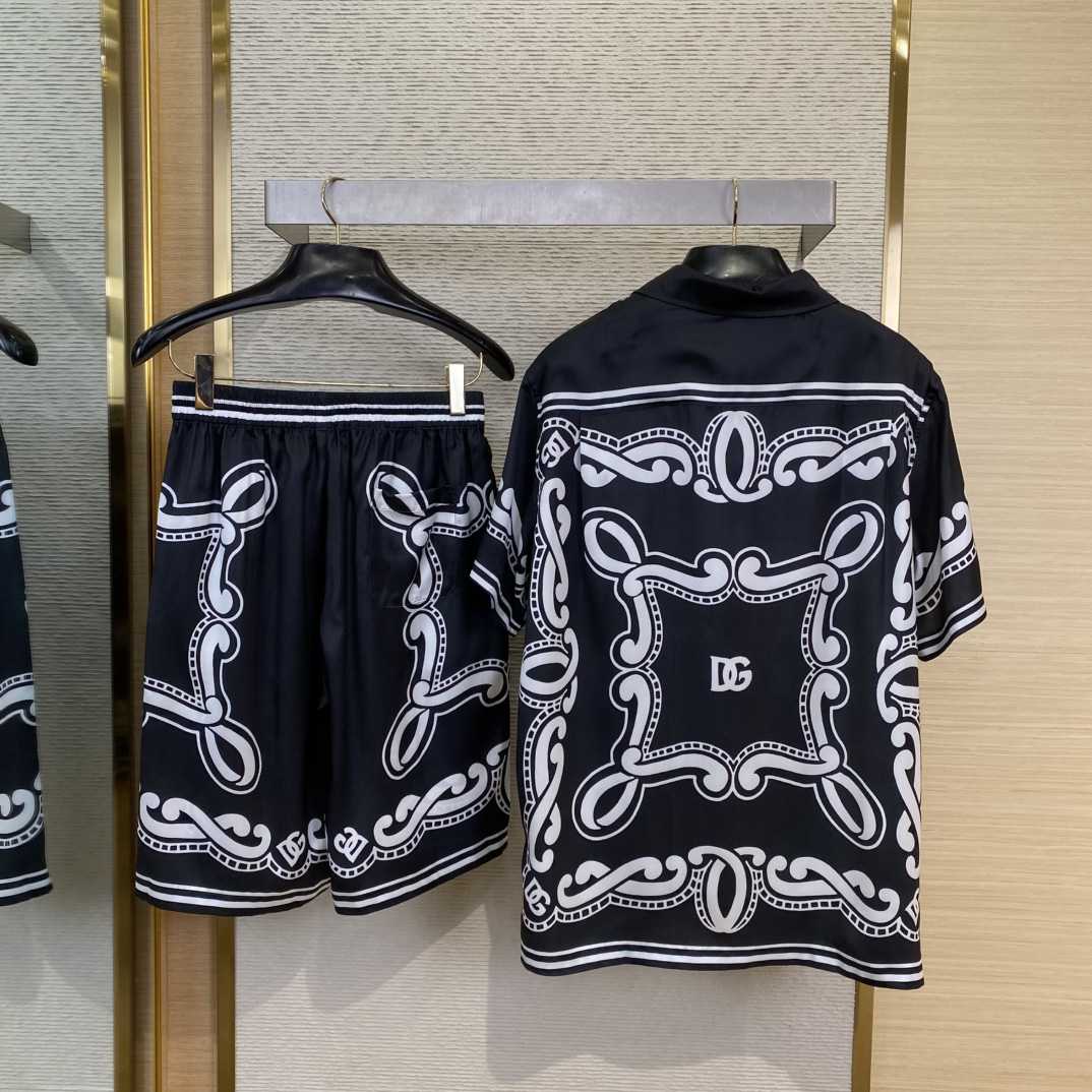 Dolce & Gabbana Batik  Silk Shirt And Shorts With Bandanna Print  - 