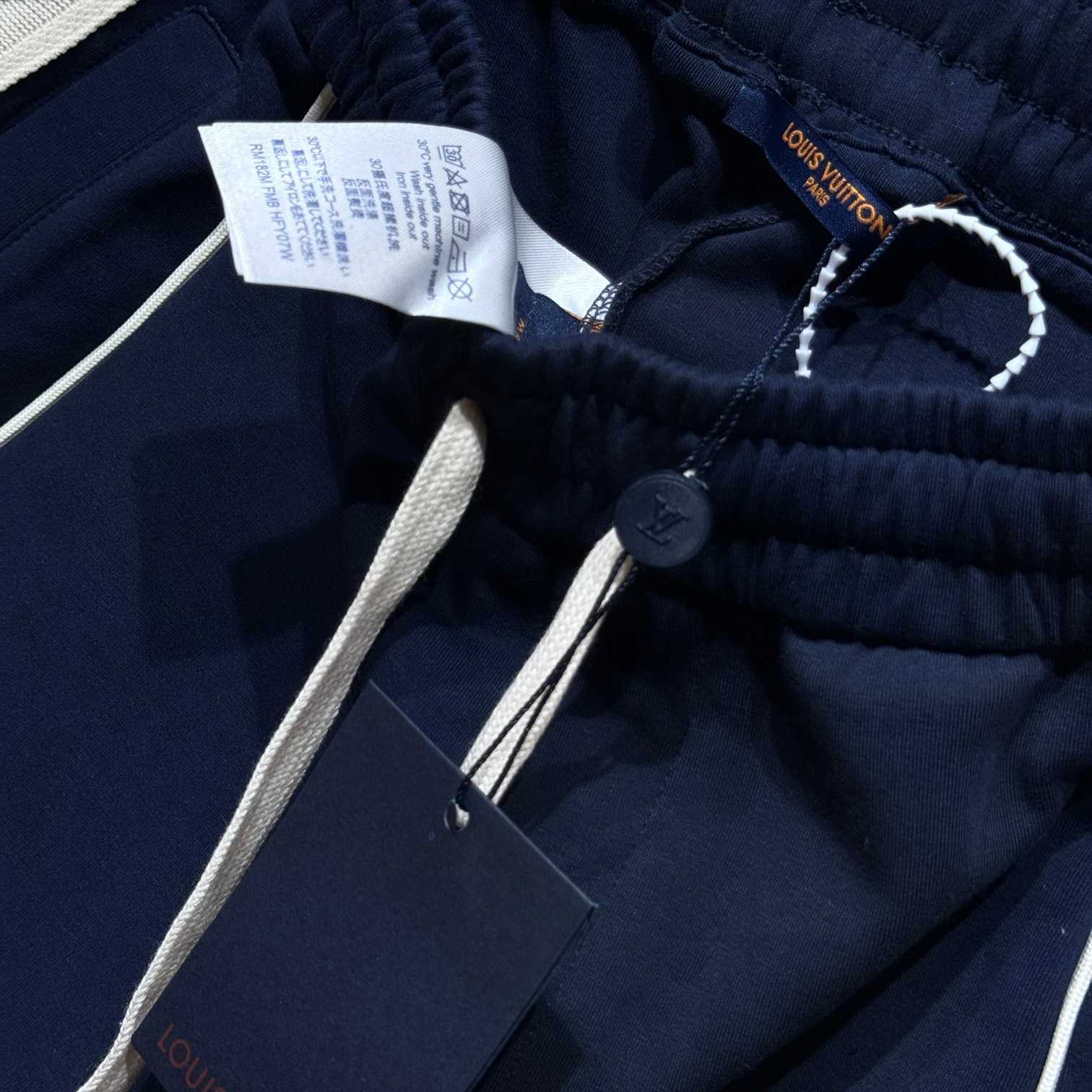 Louis Vuitton Cotton Shorts - DesignerGu