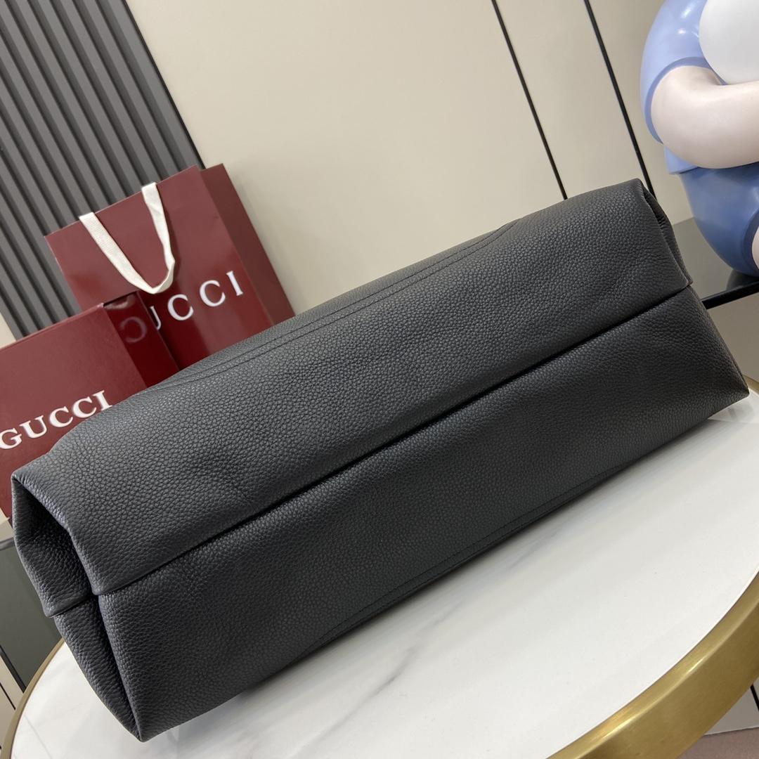 Gucci Softbit Maxi Shoulder Bag - DesignerGu