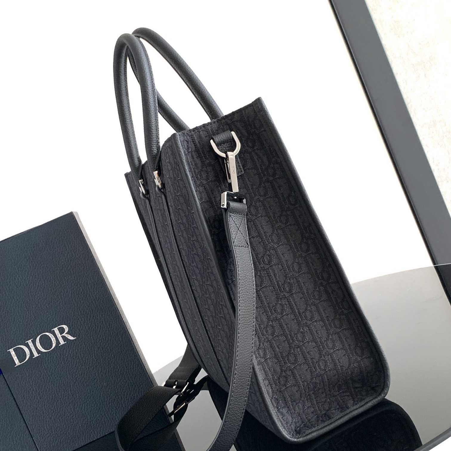 Dior East-West Tote Bag  - 