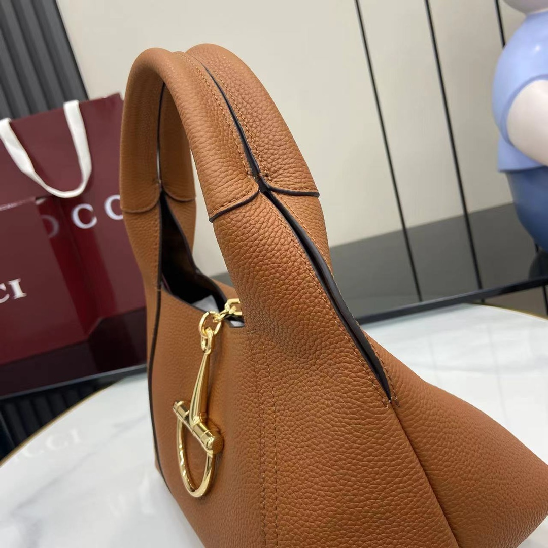Gucci Softbit Medium Top Handle Bag - 