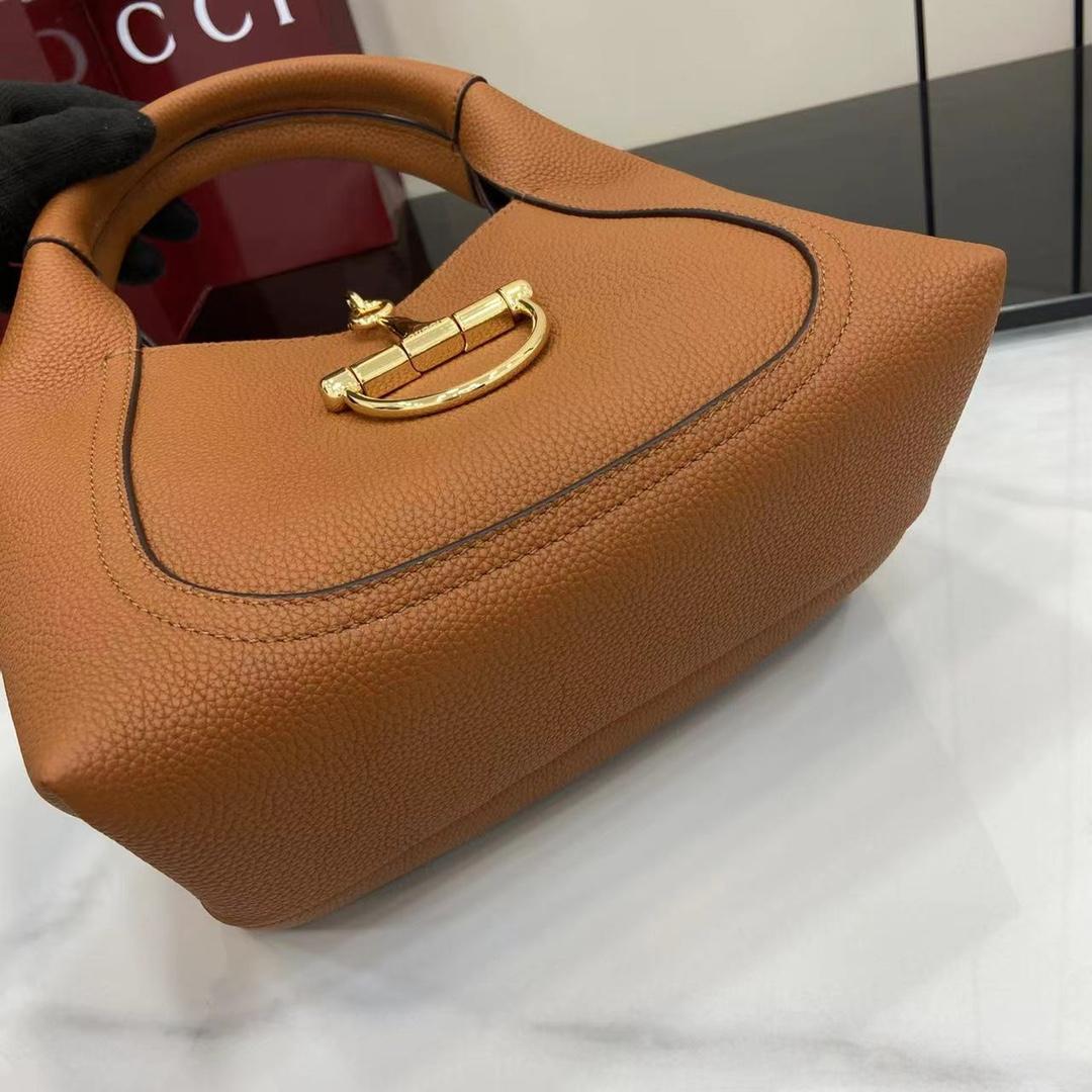 Gucci Softbit Medium Top Handle Bag - 
