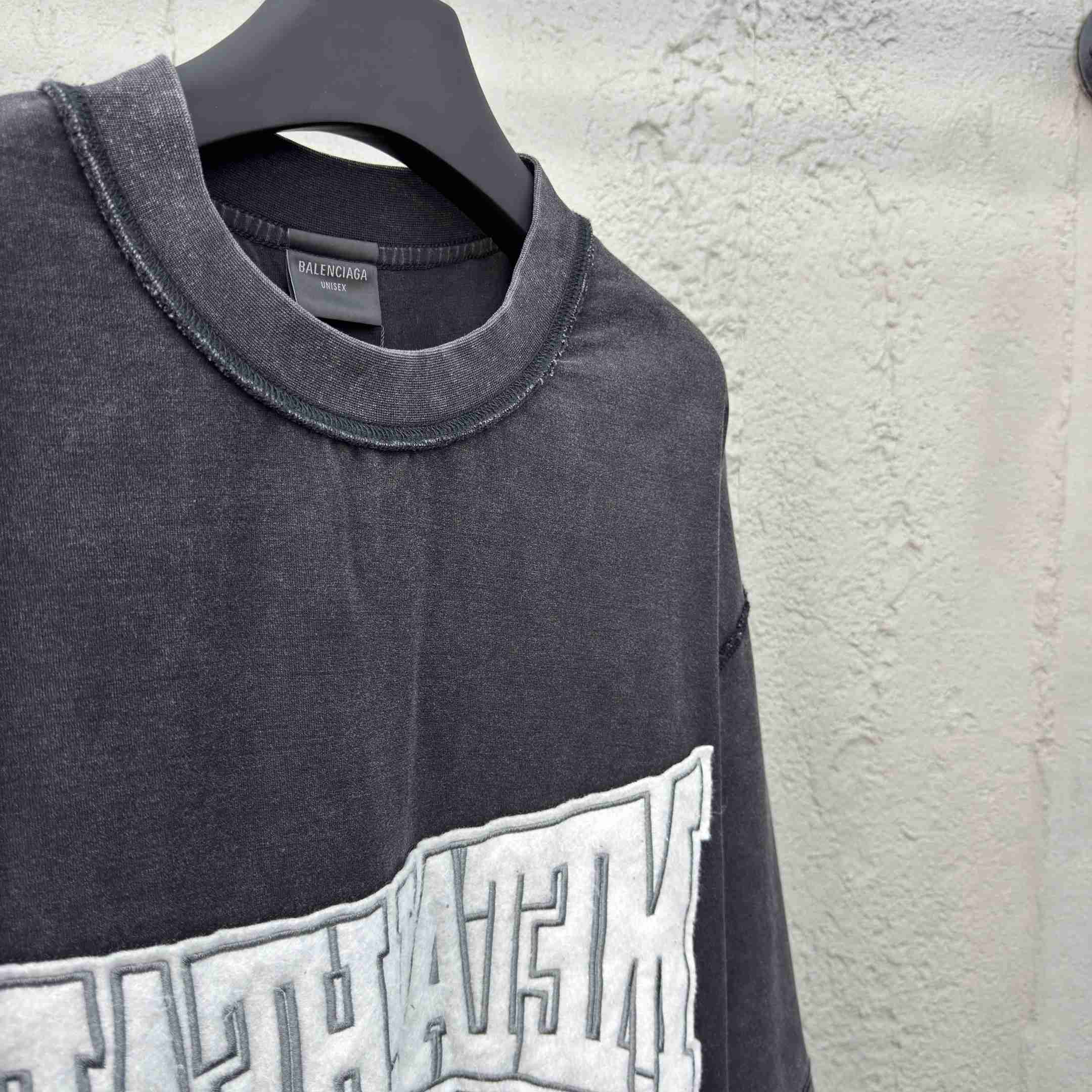Balenciaga Metalhead Inside Out T-shirt - DesignerGu