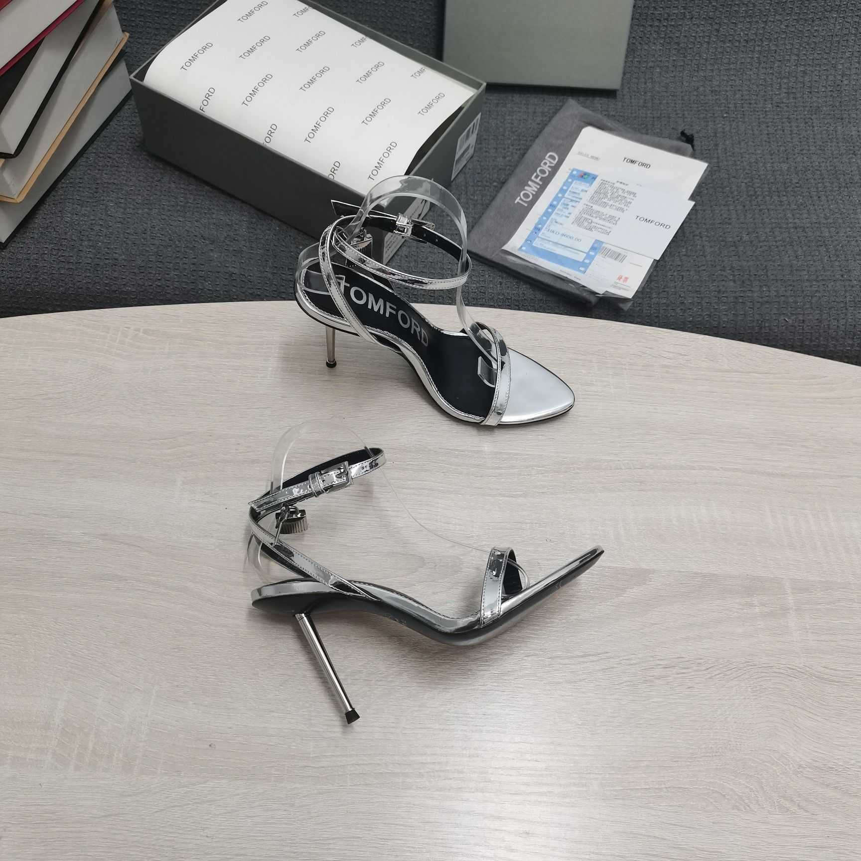 Tom Ford Silver Padlock Sandals - 