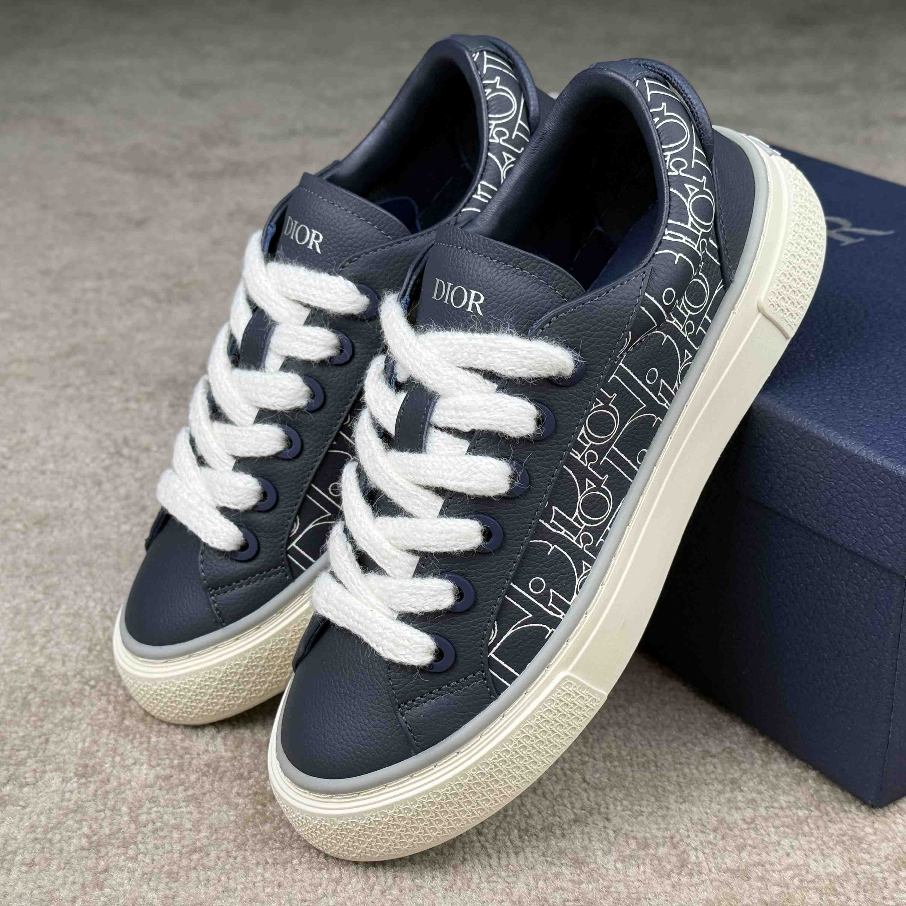 Dior B33 Spin Sneaker  - 