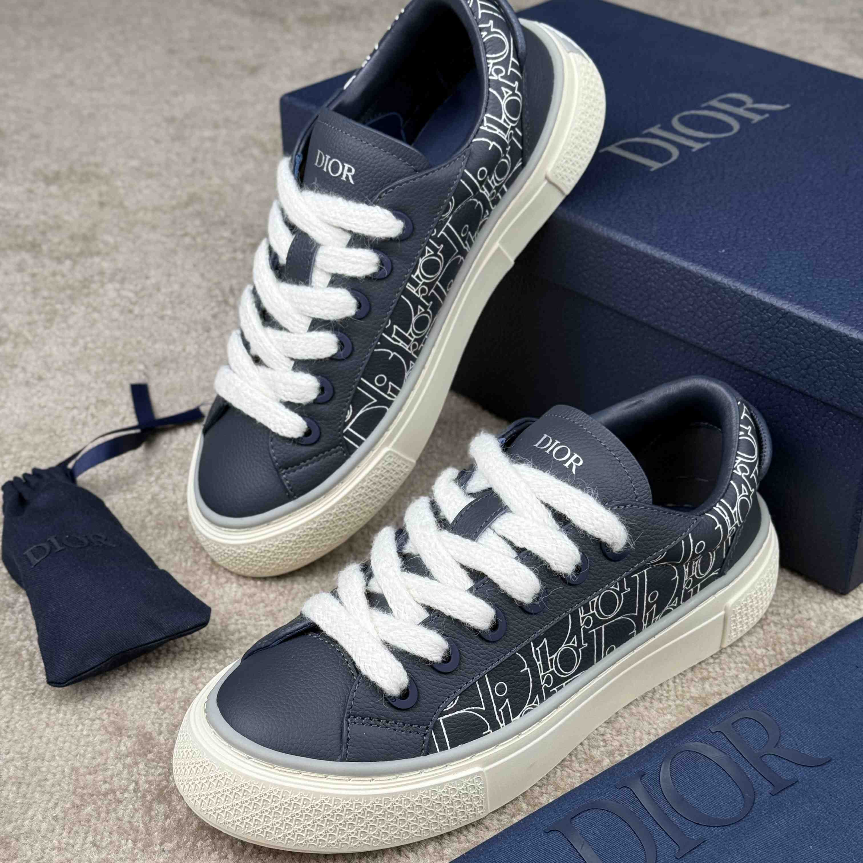 Dior B33 Spin Sneaker  - 