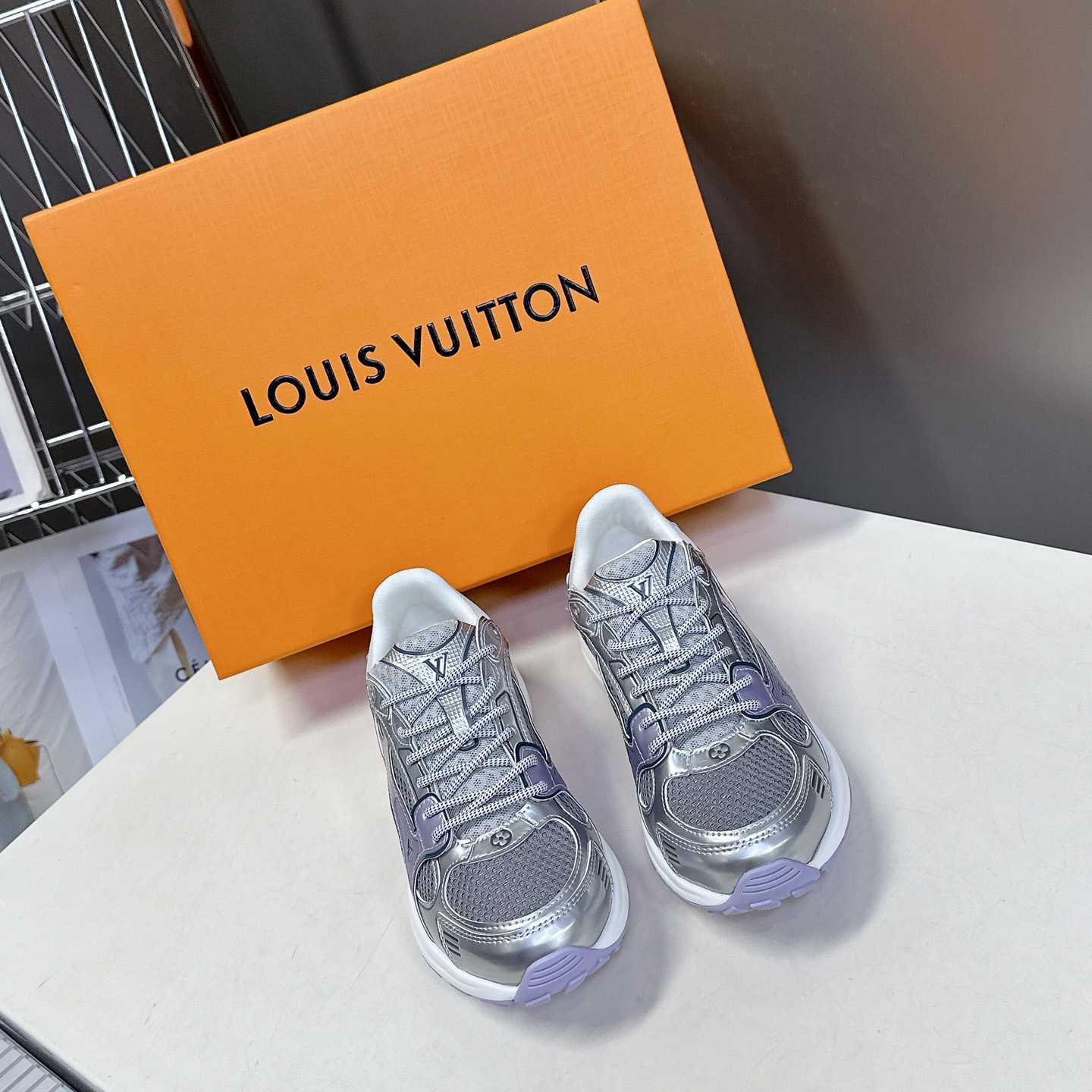Louis Vuitton LV Olympia Sneaker   1AHOM6 - 