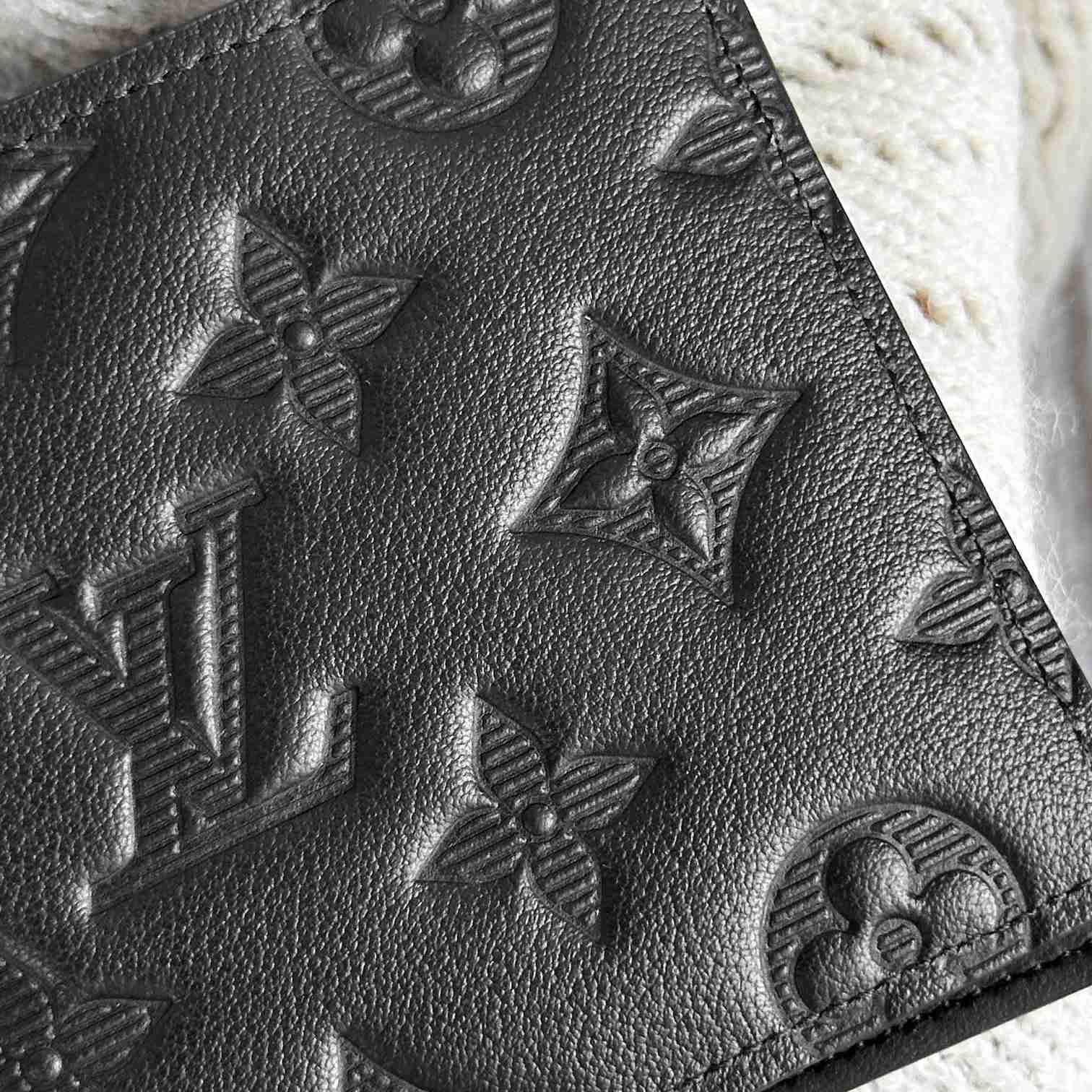 Louis Vuitton Multiple Wallet  M62901 - DesignerGu