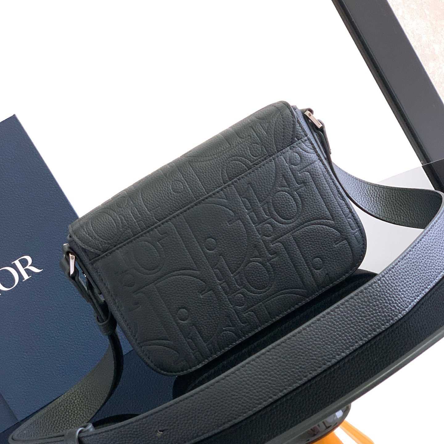 Dior Small Saddle Messenger Bag With Flap  - DesignerGu