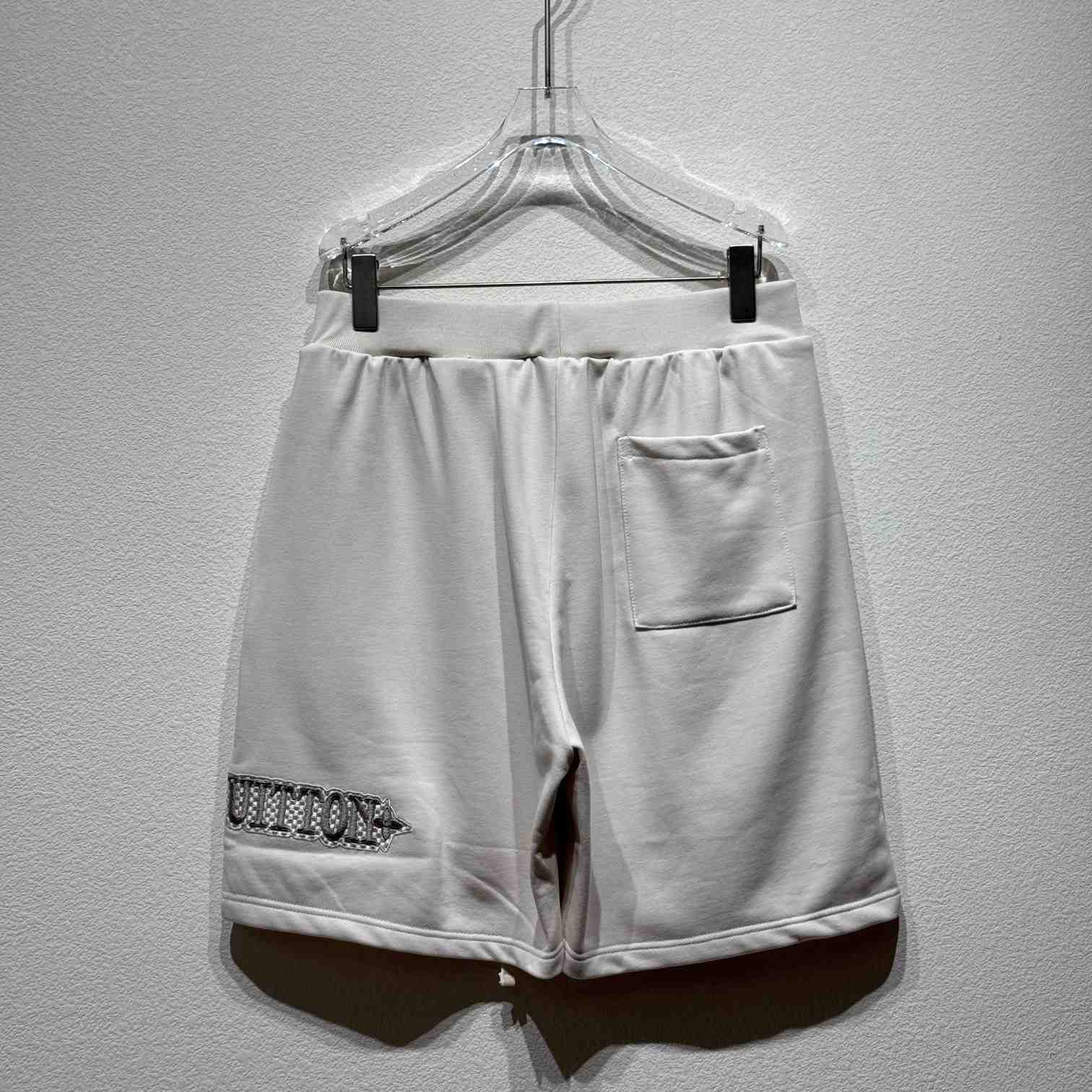 Louis Vuitton Embellished Shorts   1AHW36 - DesignerGu