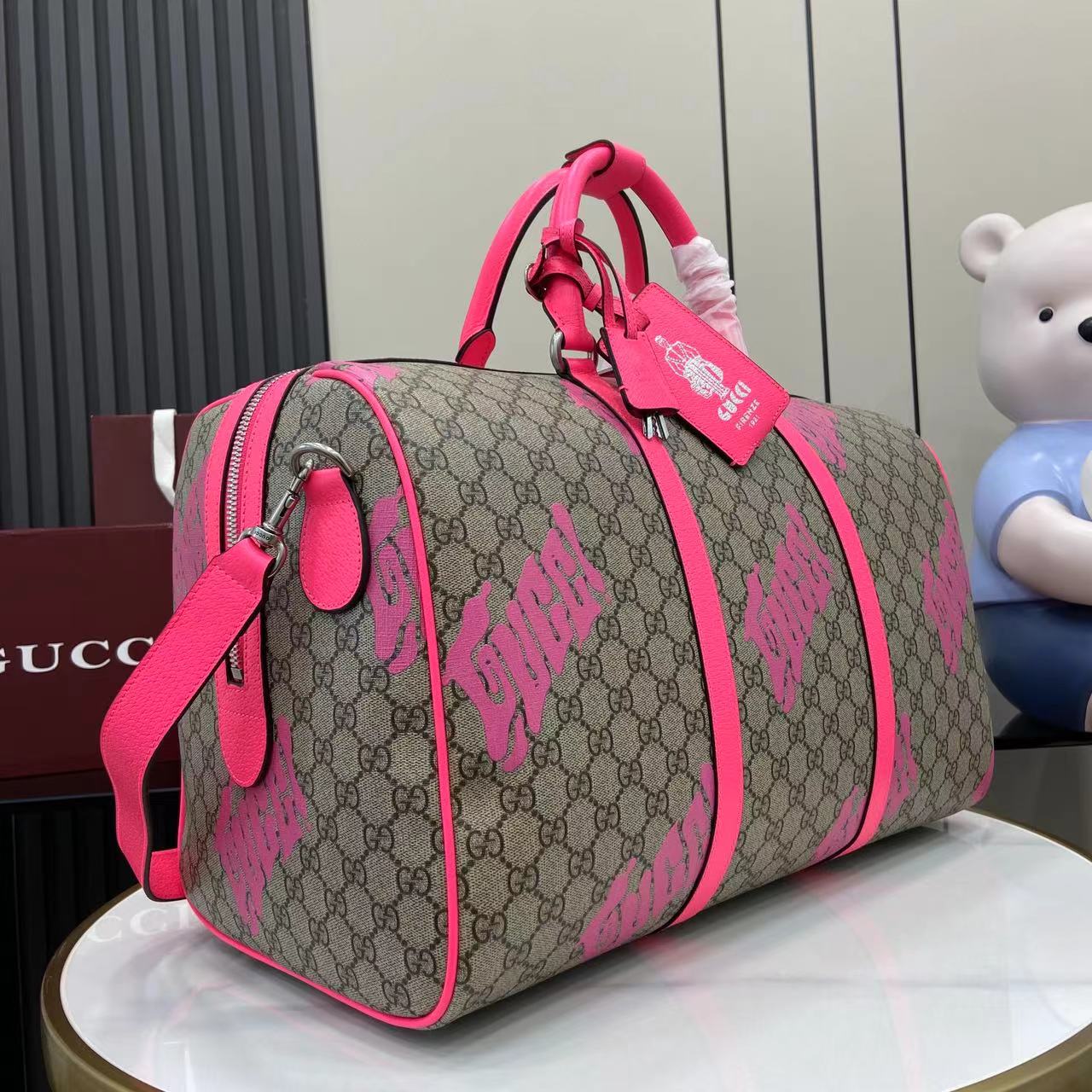 Gucci Medium Duffle Bag With Print - 