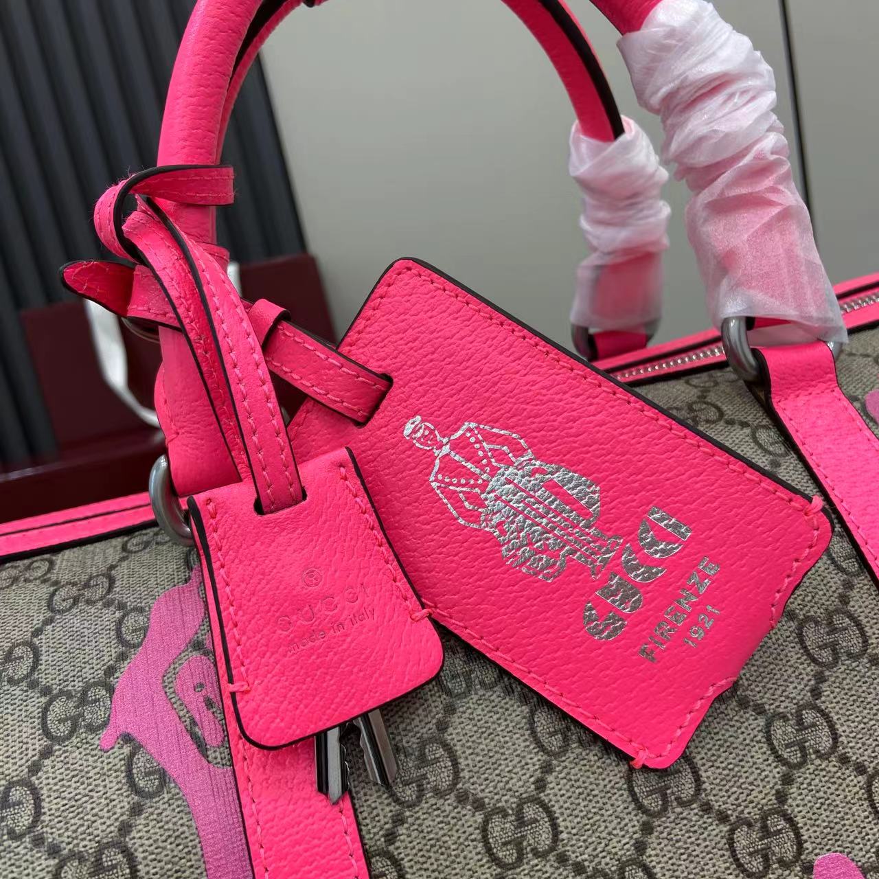 Gucci Medium Duffle Bag With Print - 