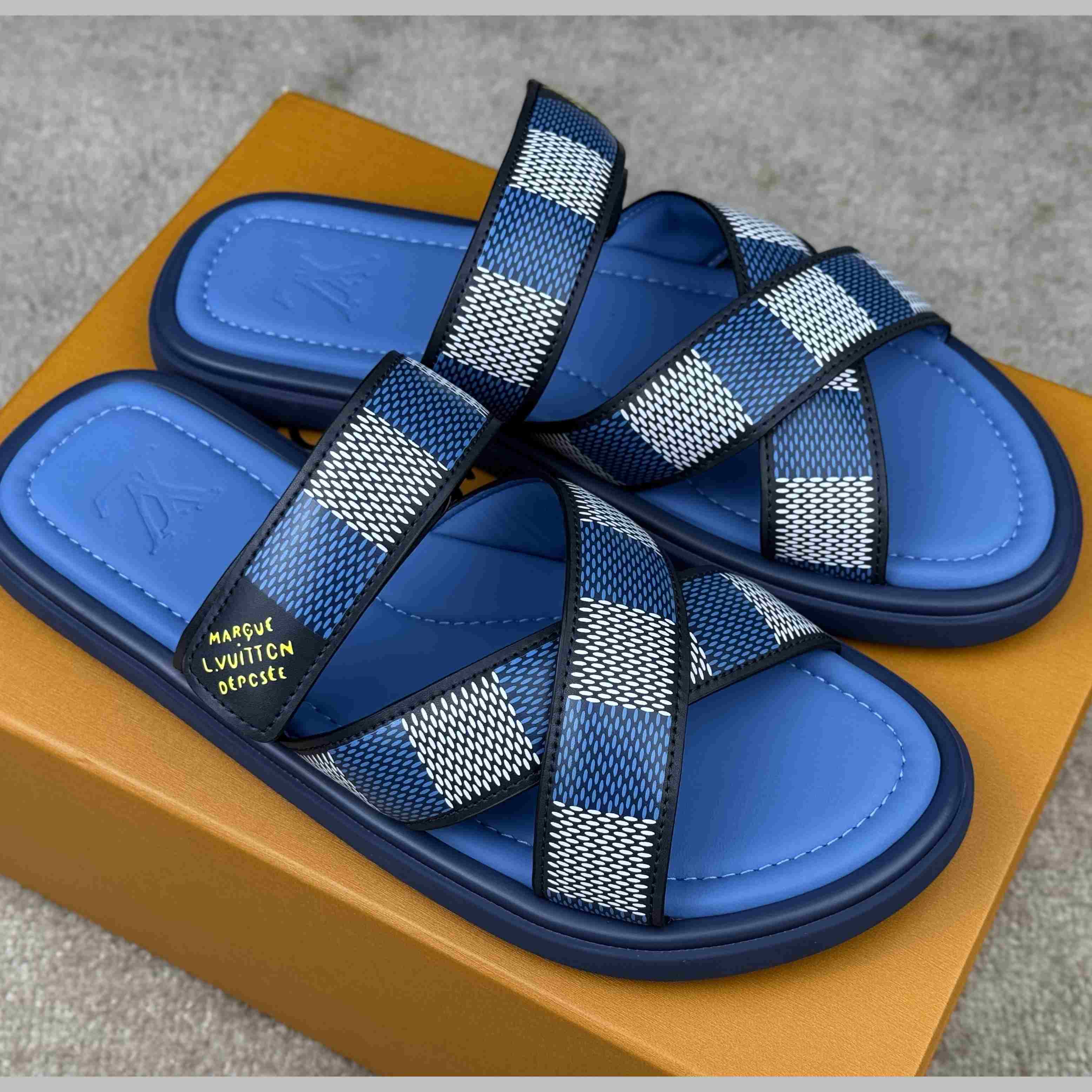 Louis Vuitton LV Venice Mule    1ACRIB - 