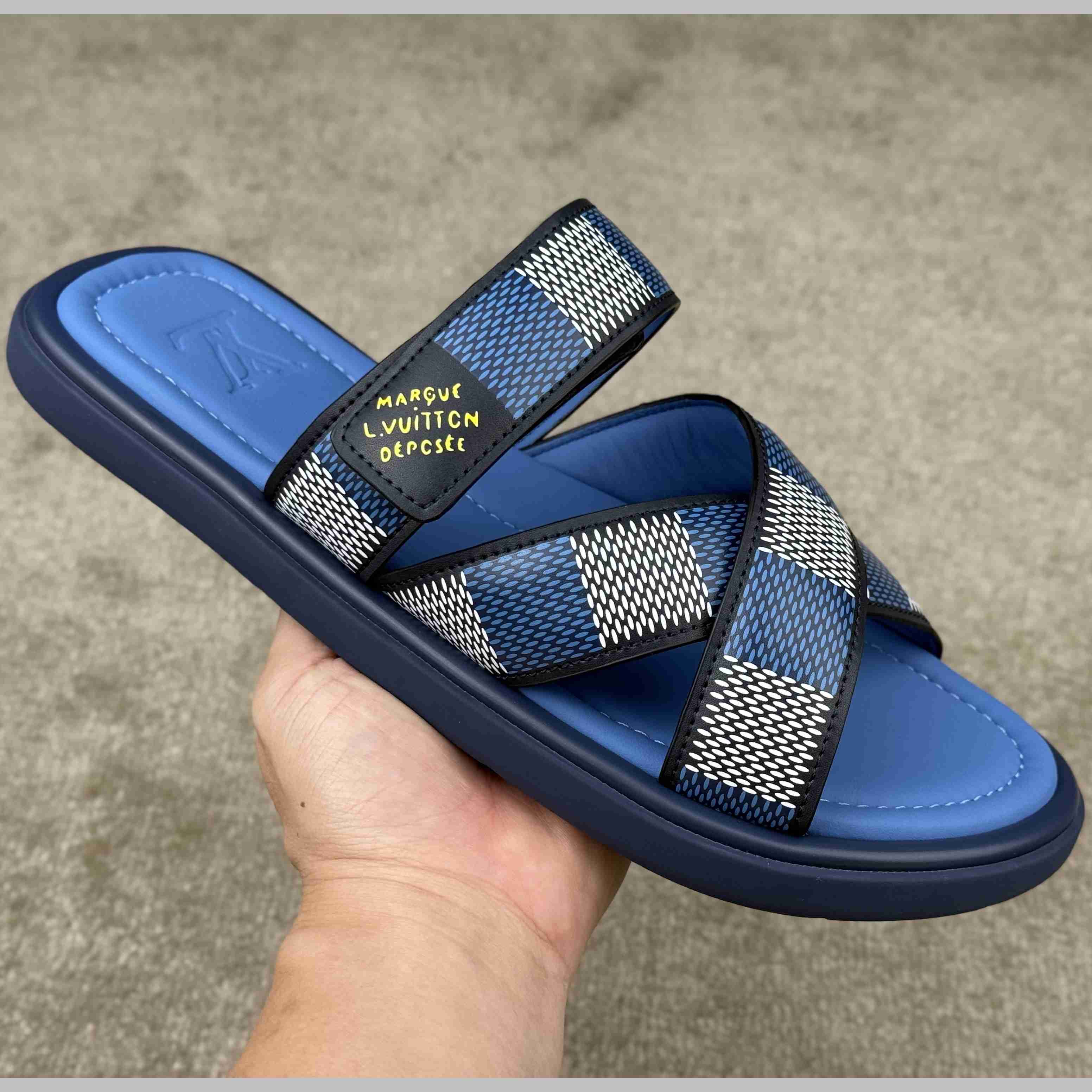 Louis Vuitton LV Venice Mule    1ACRIB - 