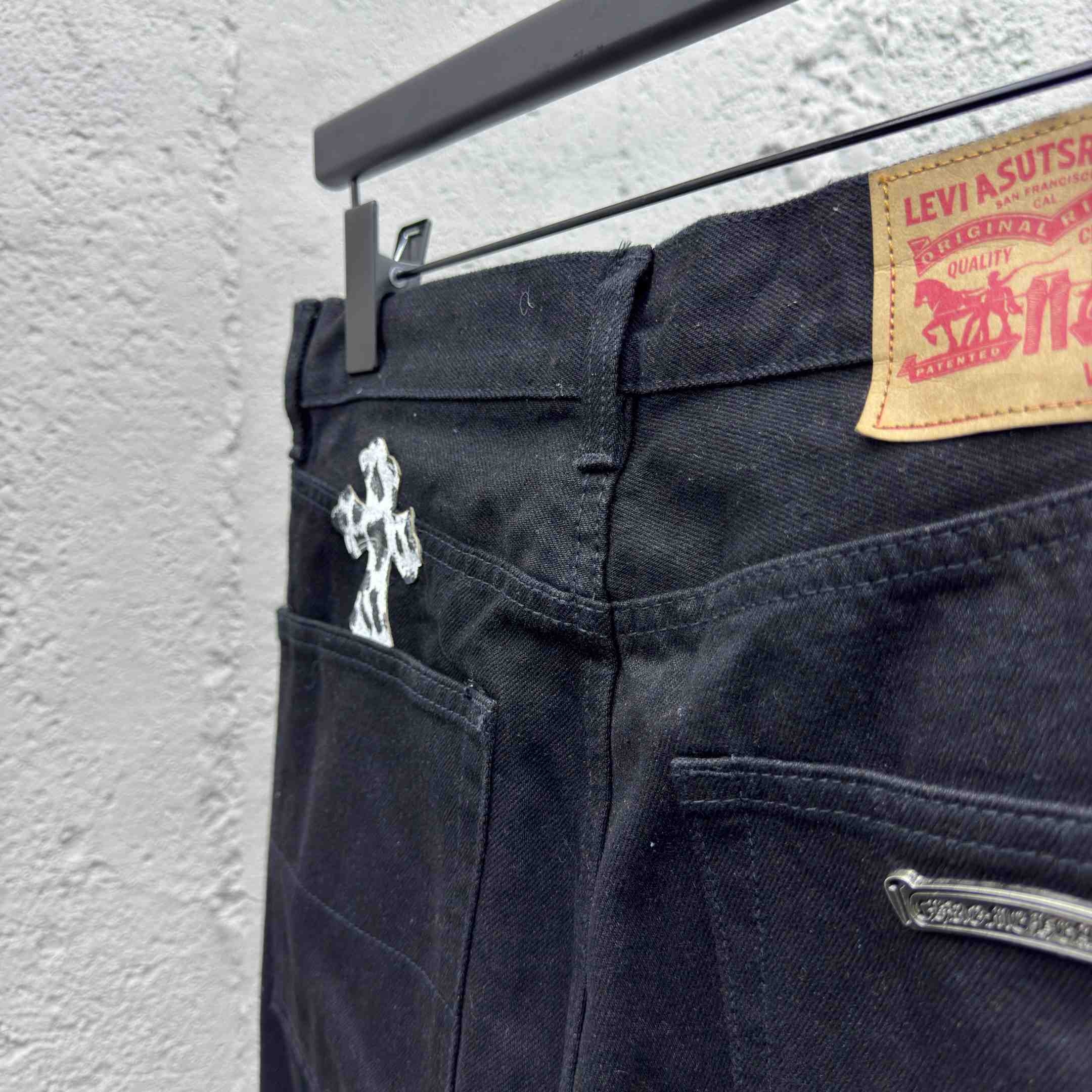 Chrome Hearts Jeans - DesignerGu