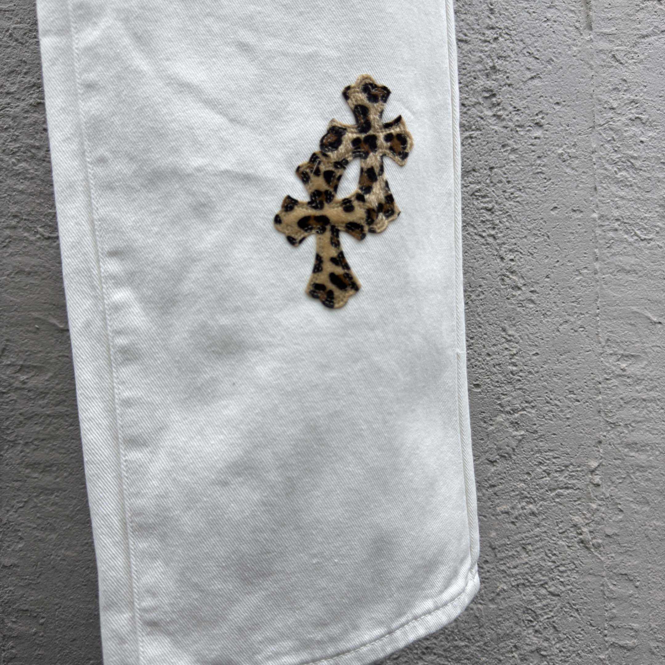 Chrome Hearts Leo Cross Jeans - DesignerGu