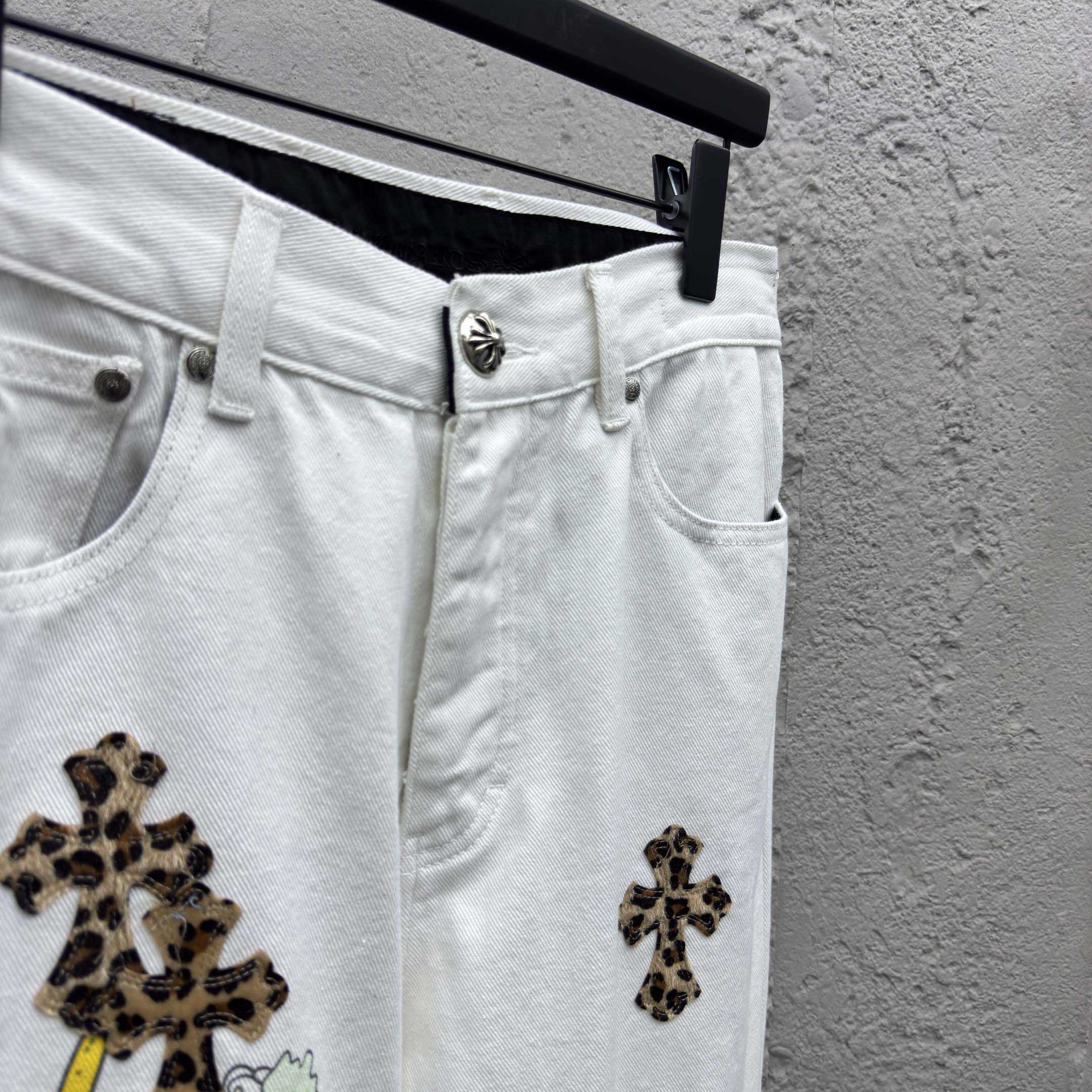 Chrome Hearts Leo Cross Jeans - DesignerGu