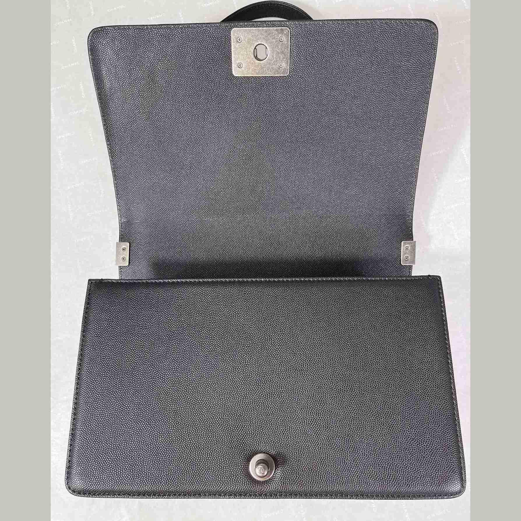 Chanel Boy Handbag  17.5×28×7.5cm   (50% Off Sale)  pb143 - DesignerGu
