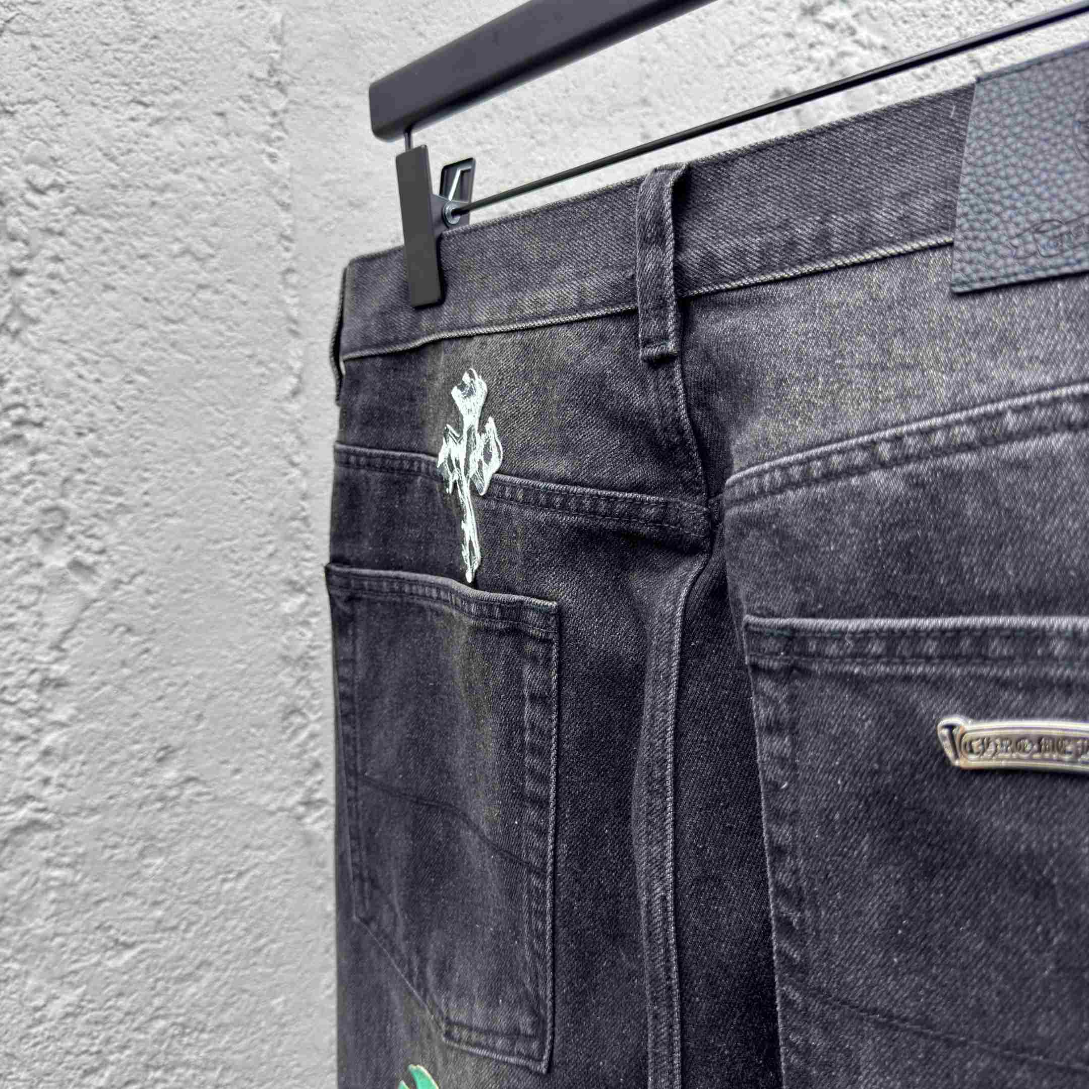 Chrome Hearts Jeans - DesignerGu