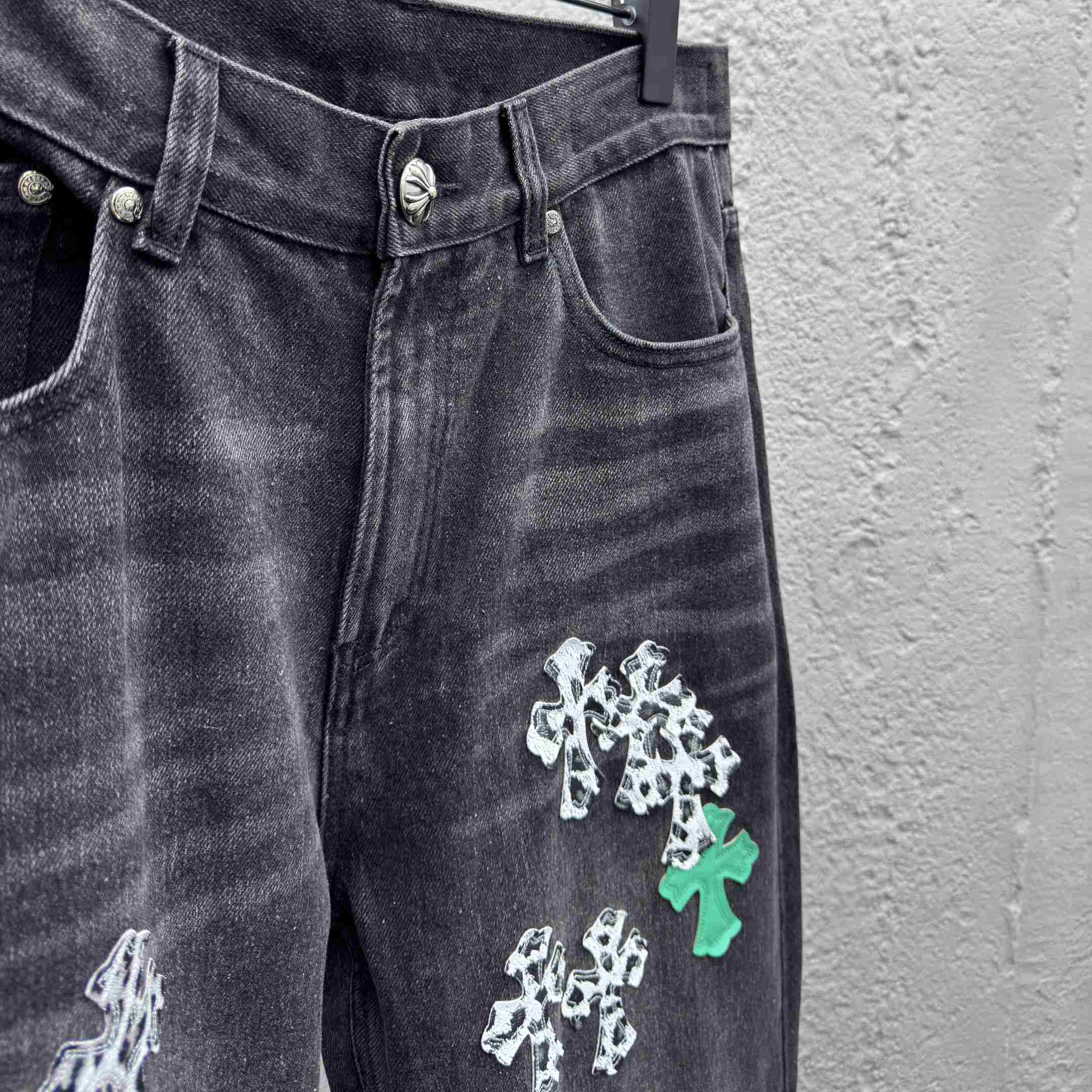 Chrome Hearts Jeans - DesignerGu