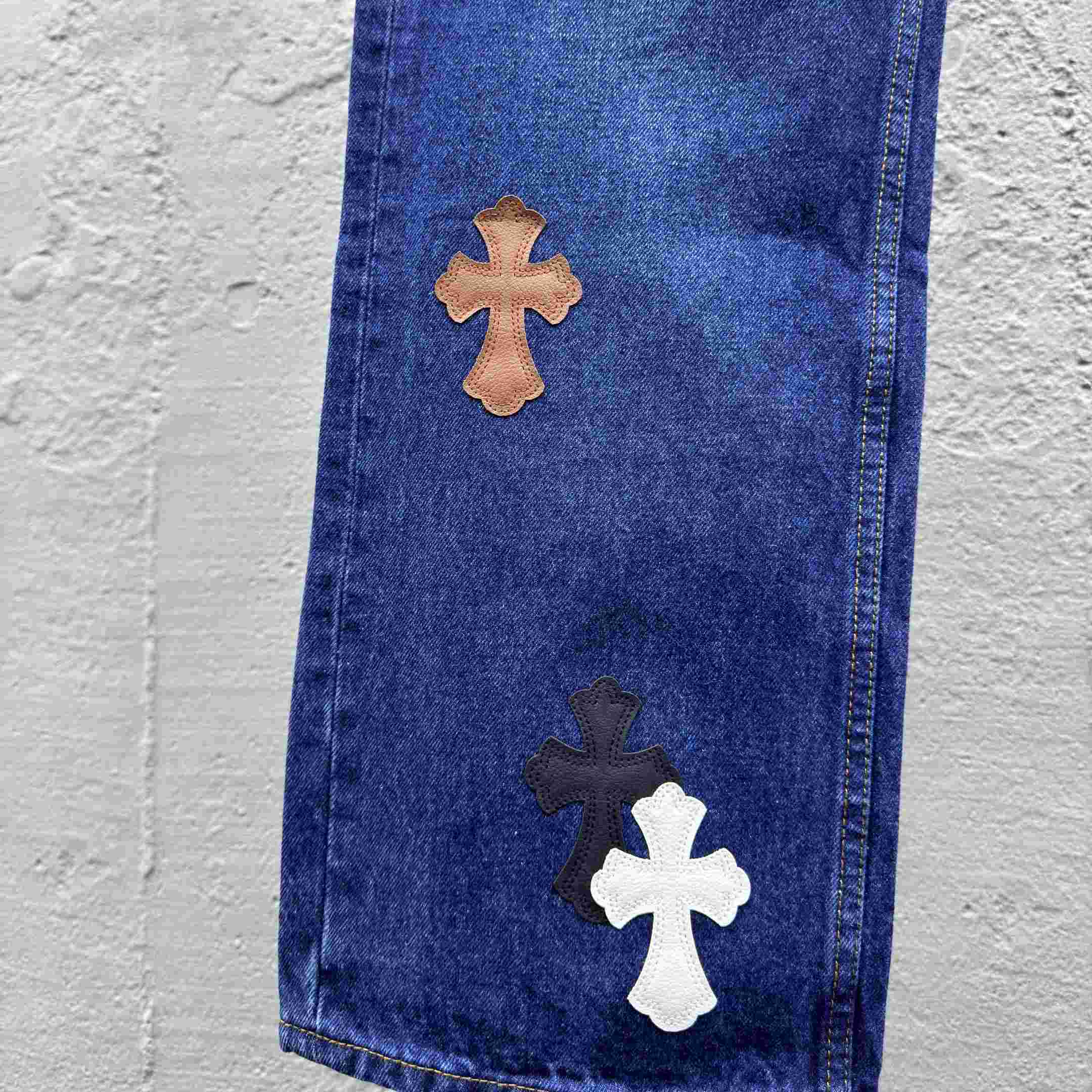 Chrome Hearts Jeans - DesignerGu