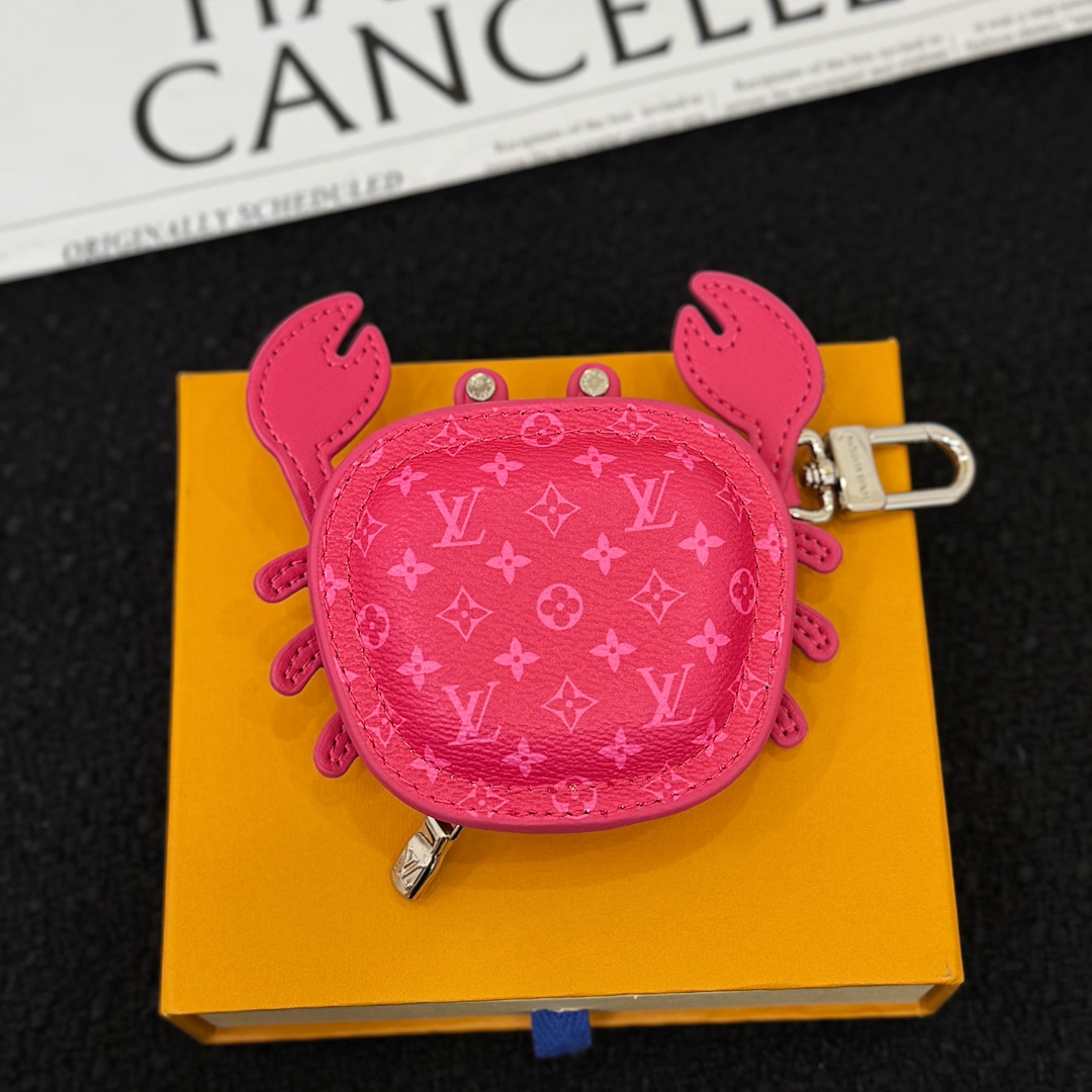 Louis Vuitton LV Crab Bag Charm   M02298 - DesignerGu
