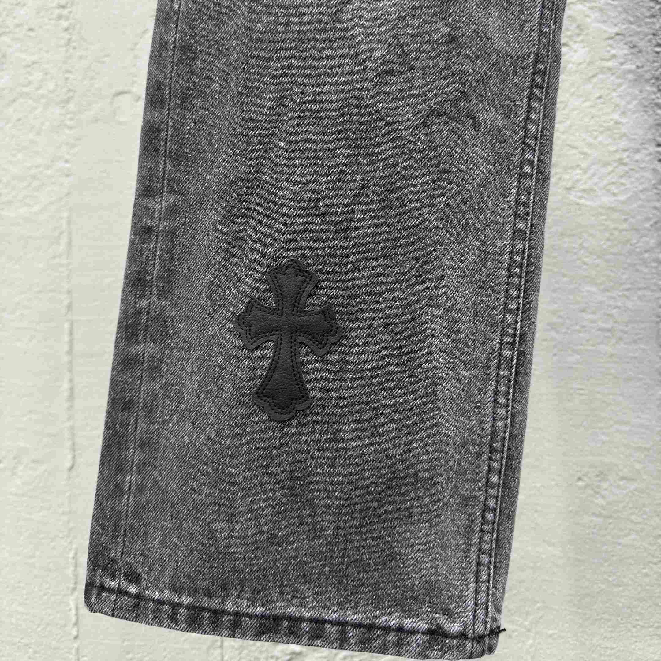 Chrome Hearts Jeans - DesignerGu