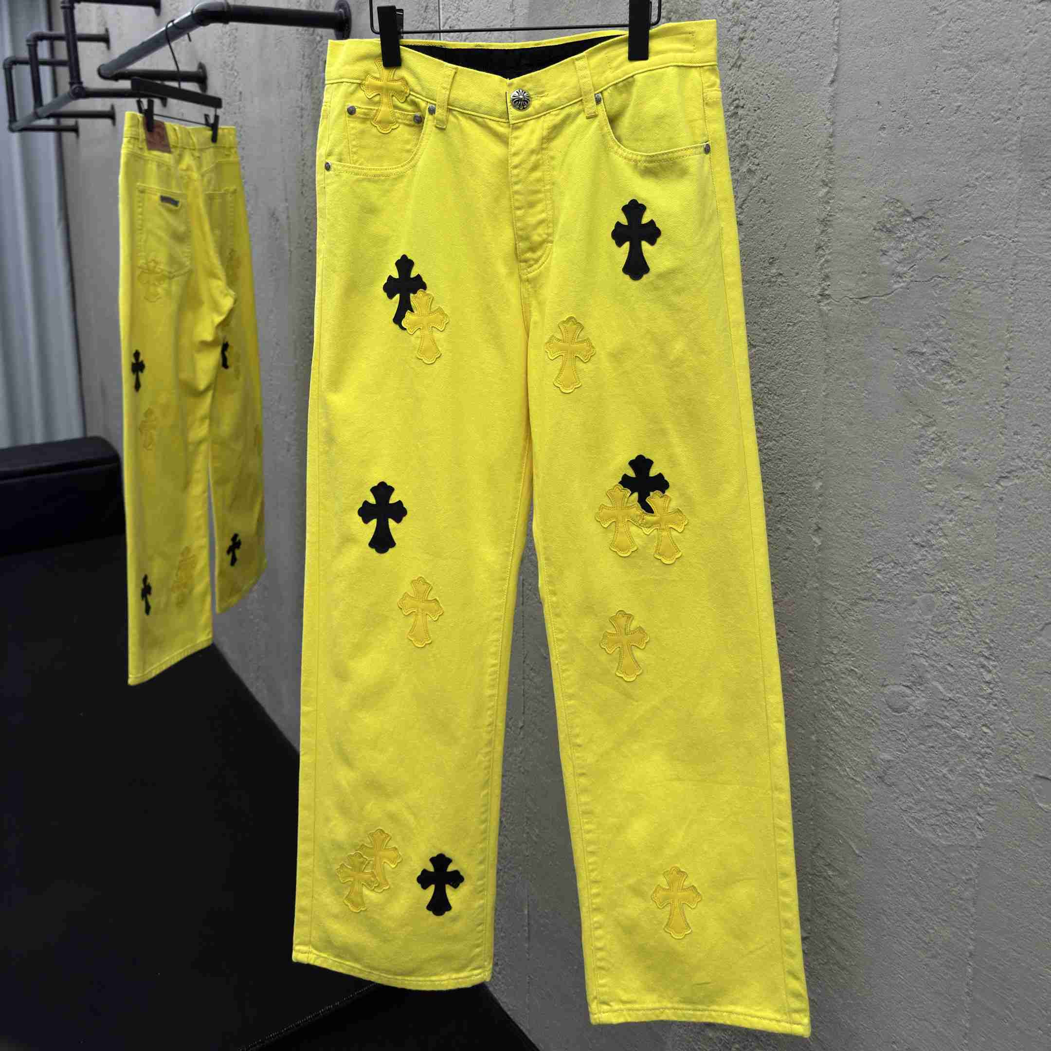 Chrome Hearts Jeans - DesignerGu