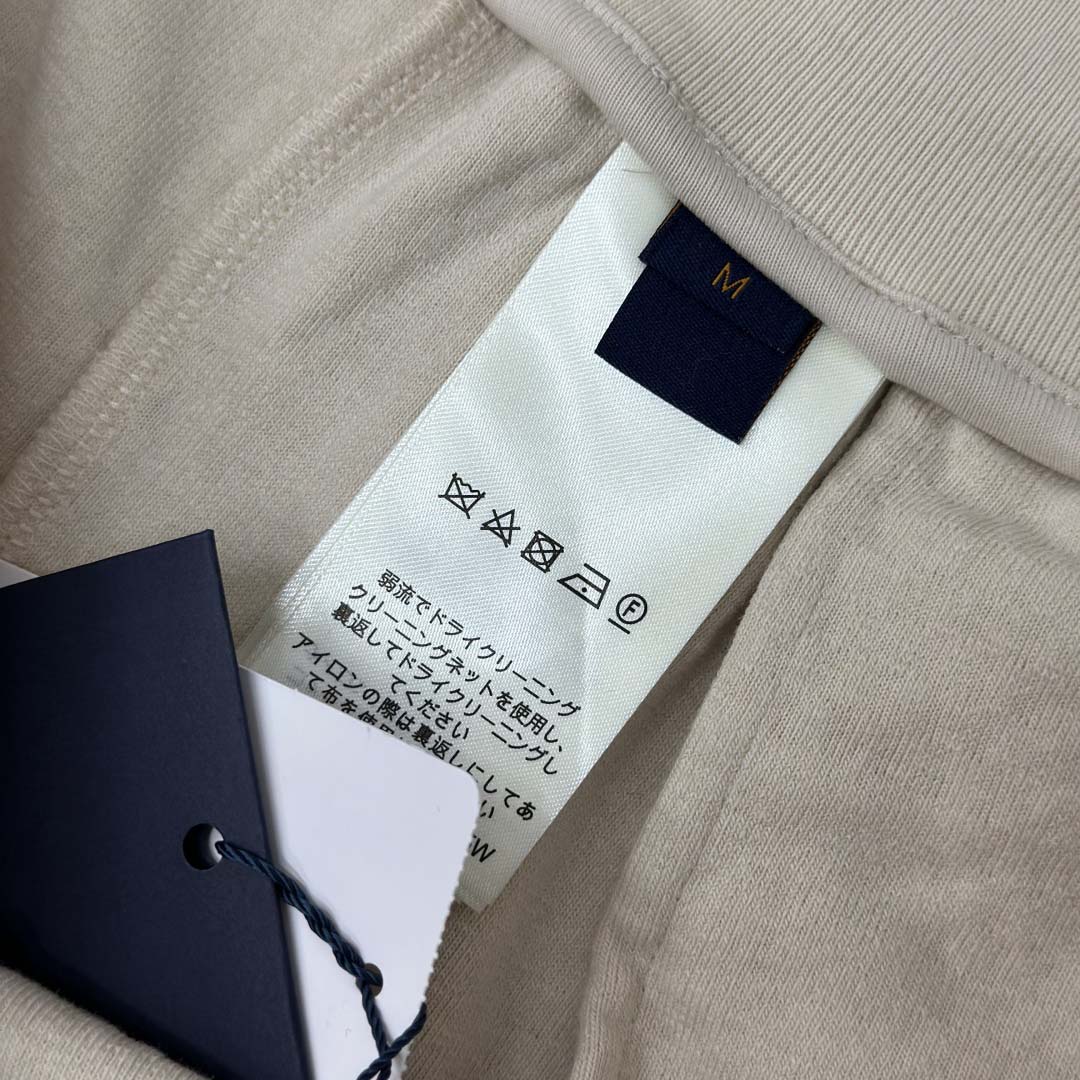 Louis Vuitton Damier French Terry Shorts   1AHUVJ - DesignerGu