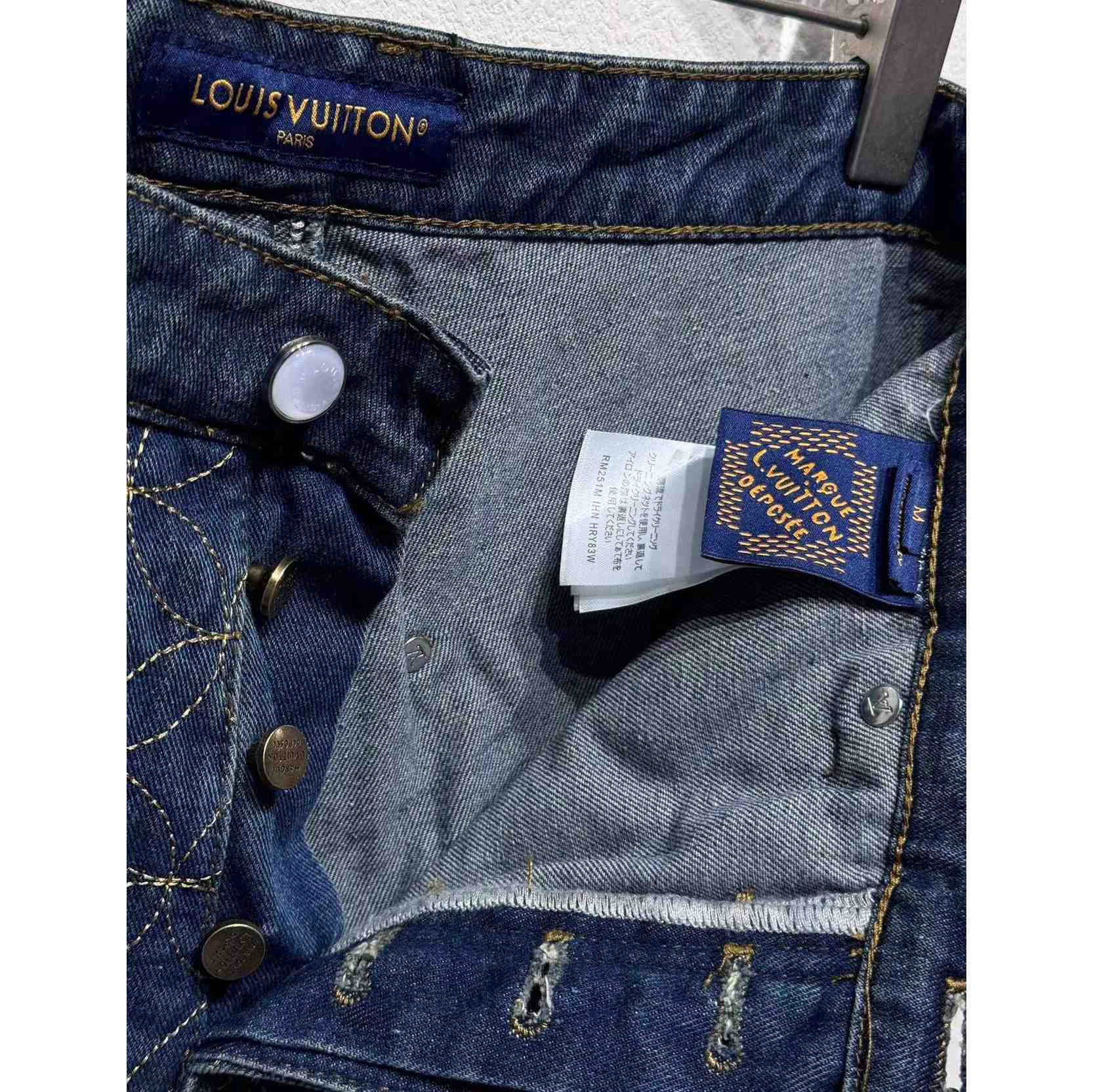 Louis Vuitton Embroidered Workwear Shorts   1AILVC - DesignerGu