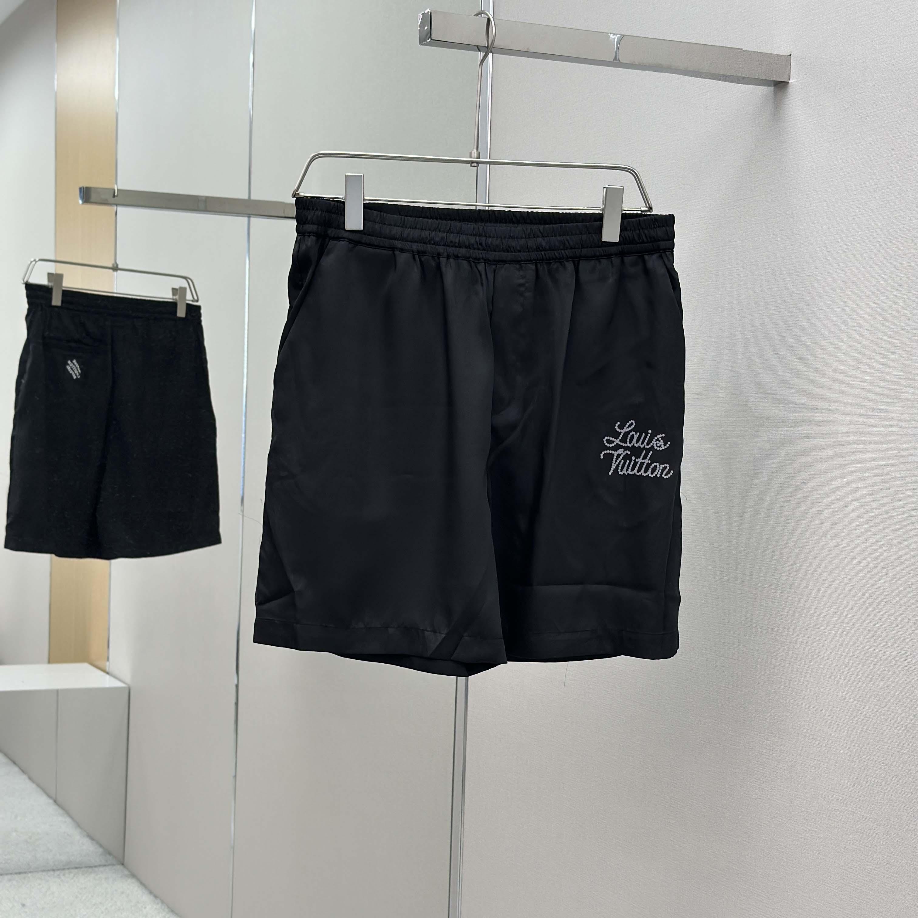 Louis Vuitton Printed Signature Silk Shorts   1AIMG3 - DesignerGu