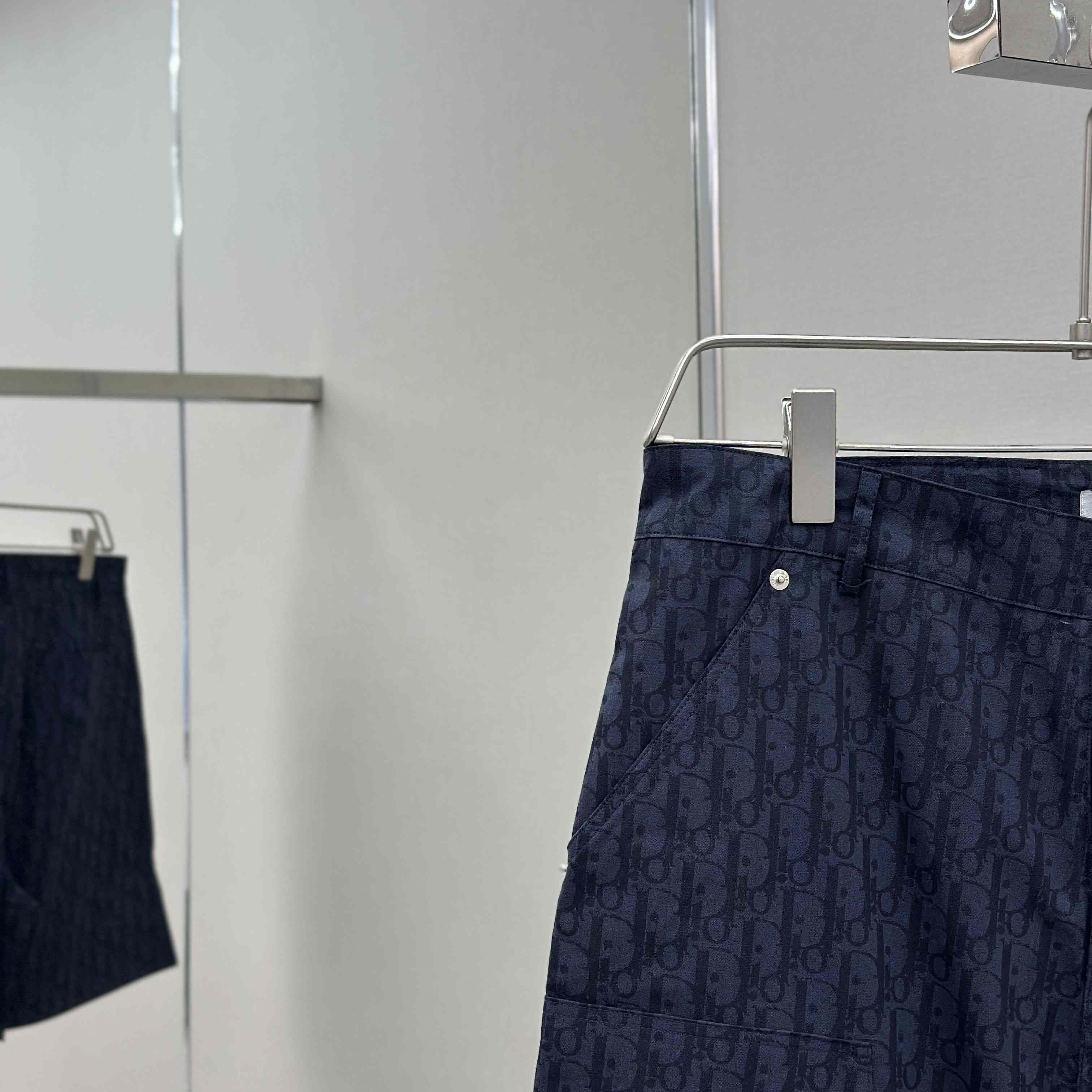 Dior Oblique Shorts - DesignerGu