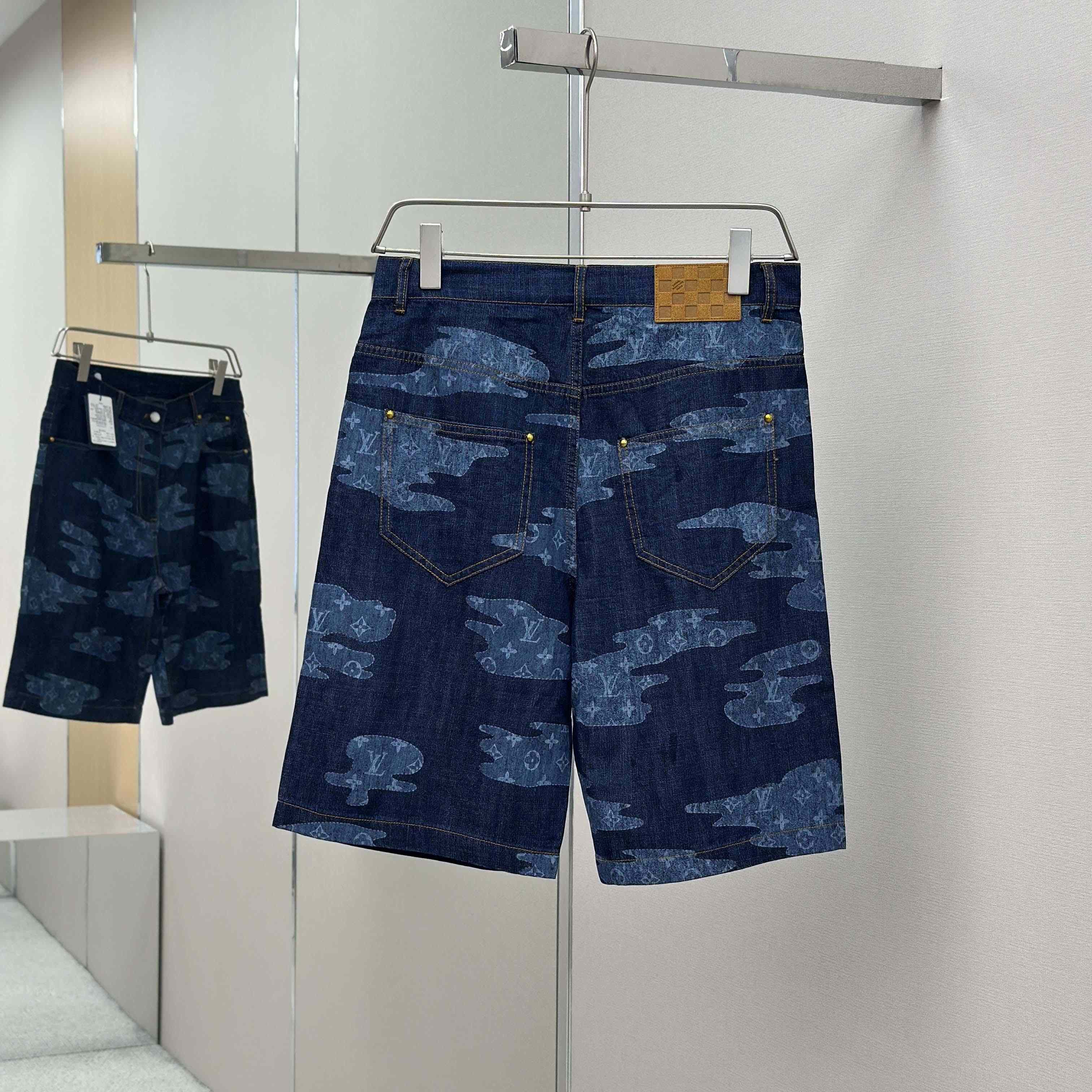 Louis Vuitton Monogram Chambray Shorts   1AILU6 - DesignerGu