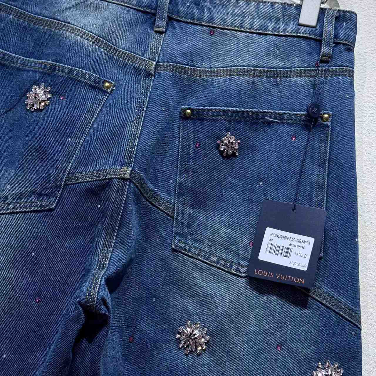 Louis Vuitton Embroidered Denim Workwear Shorts   1AILTW - DesignerGu