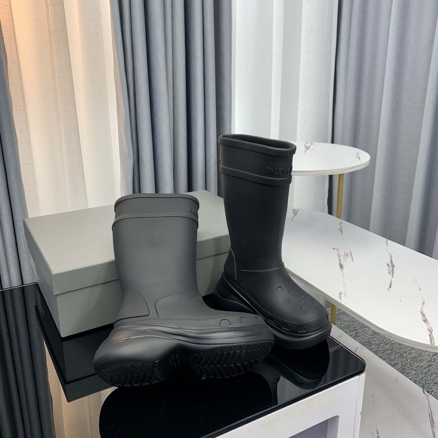 Balenciaga Crocs™ Boot In Black Rubber - DesignerGu