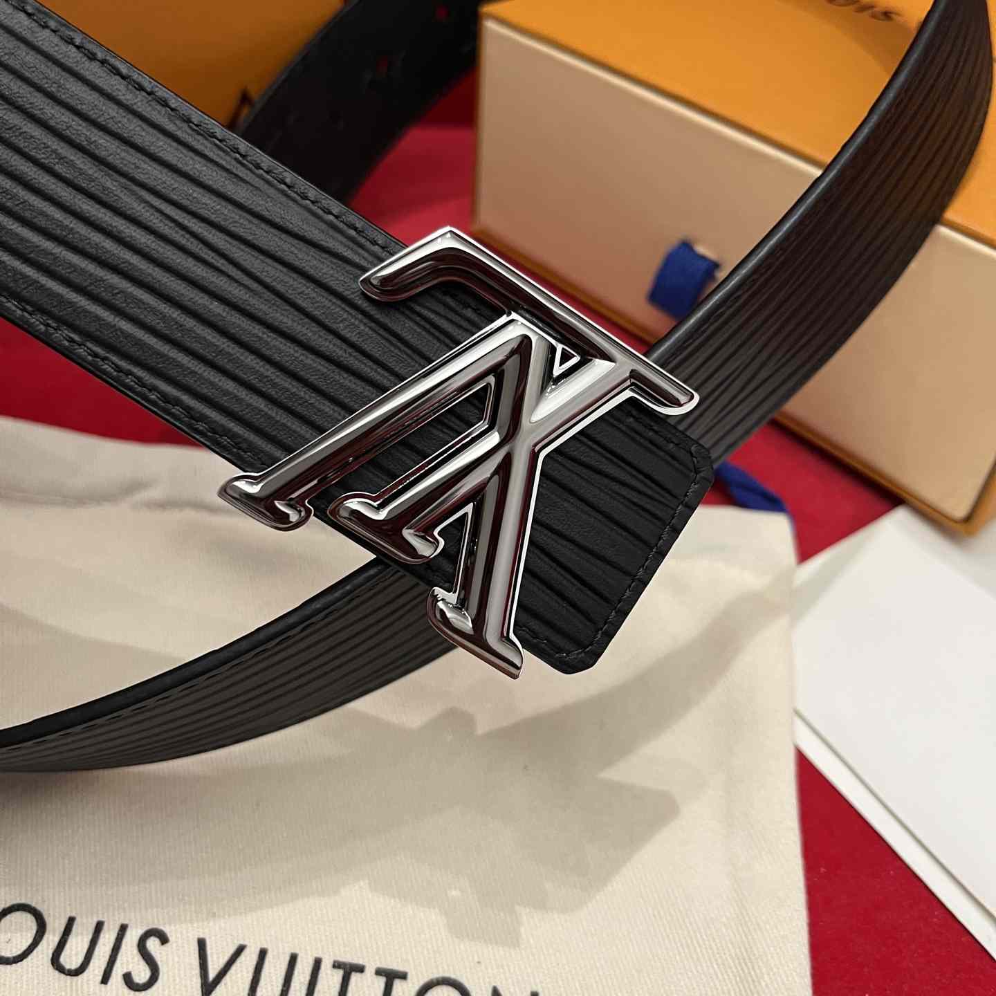Louis Vuitton Reversible Belt  4cm - DesignerGu
