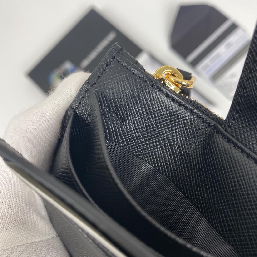 Prada Card Wallet (12-7.5cm) - DesignerGu