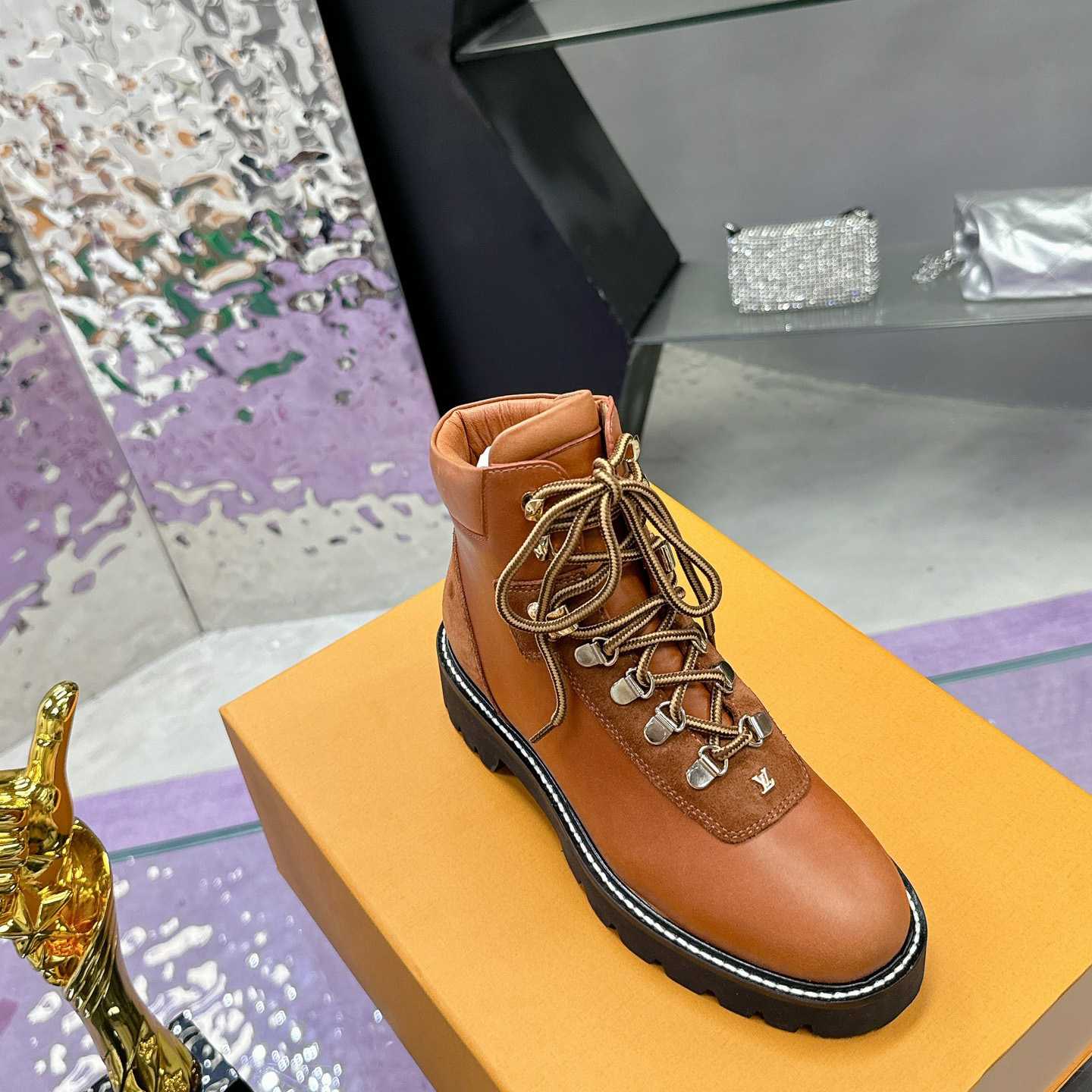 Louis Vuitton Territory Flat Ranger     1ACID8 - DesignerGu