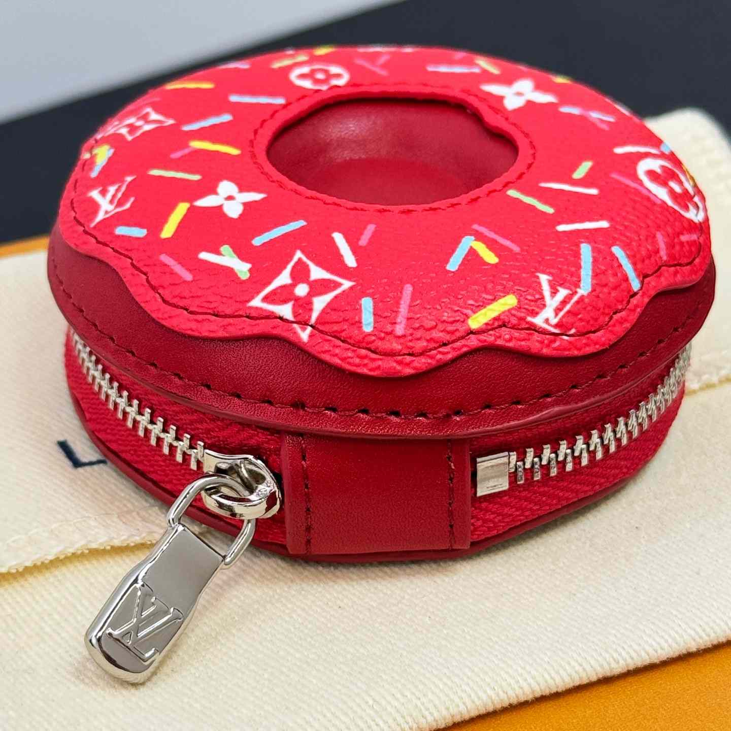 Louis Vuitton LV Donut Bag Charm    - DesignerGu
