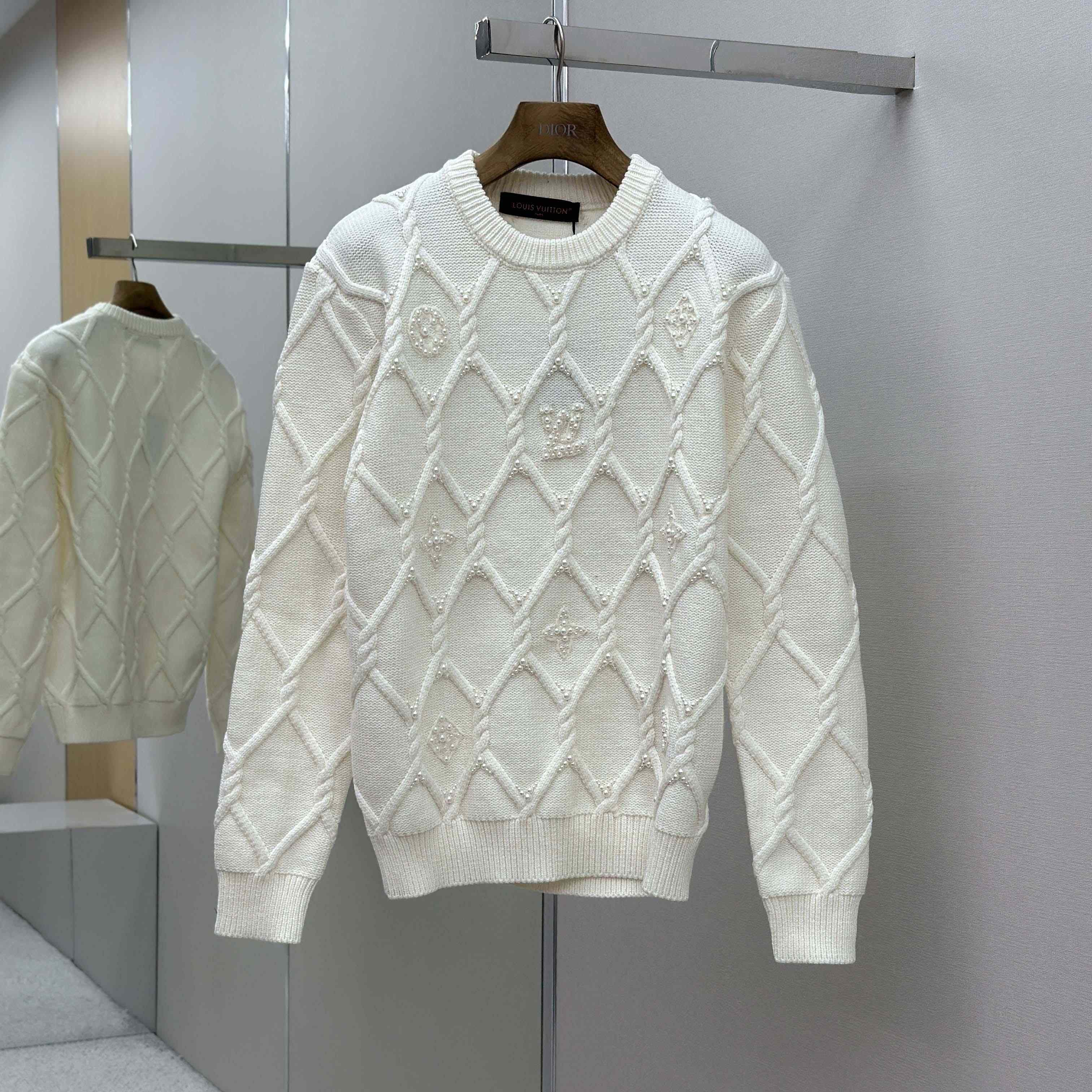 Louis Vuitton Embellished Cable Knit Wool Blend Pullover   1AGJUZ - DesignerGu