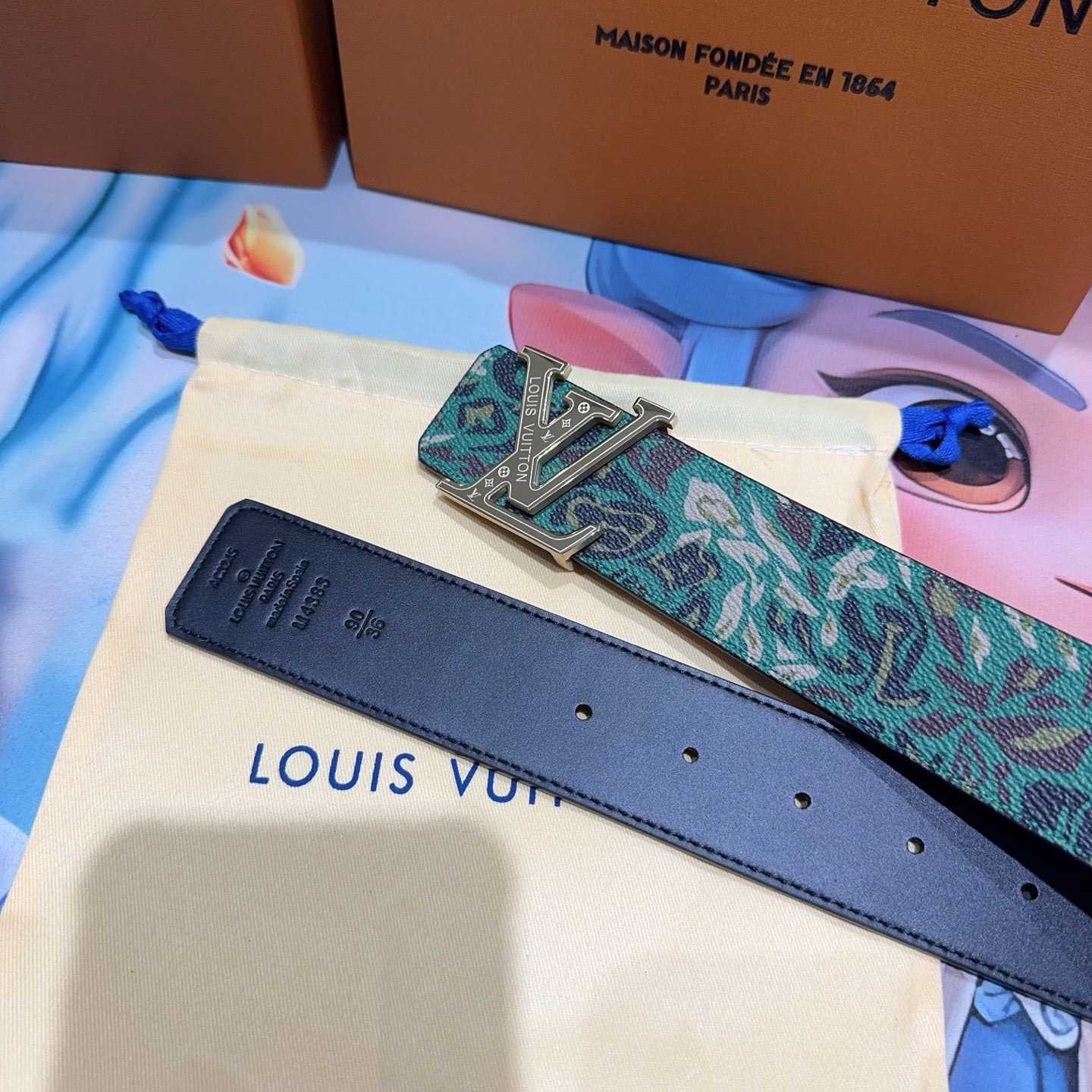 Louis Vuitton 40mm Reversible Belt  - DesignerGu
