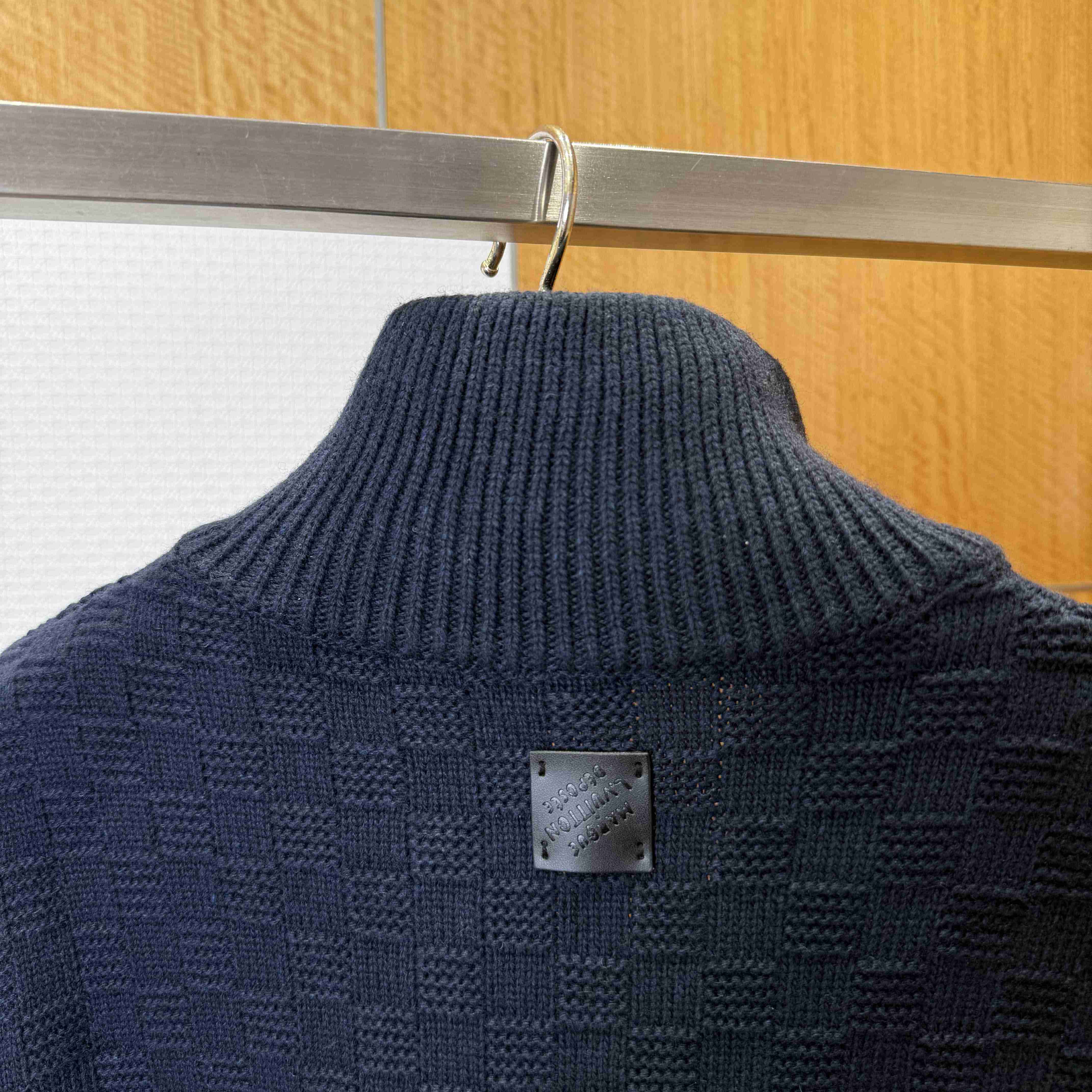 Louis Vuitton Cashmere-Wool Blend Half-Zip Pullover   1AIHNA - DesignerGu