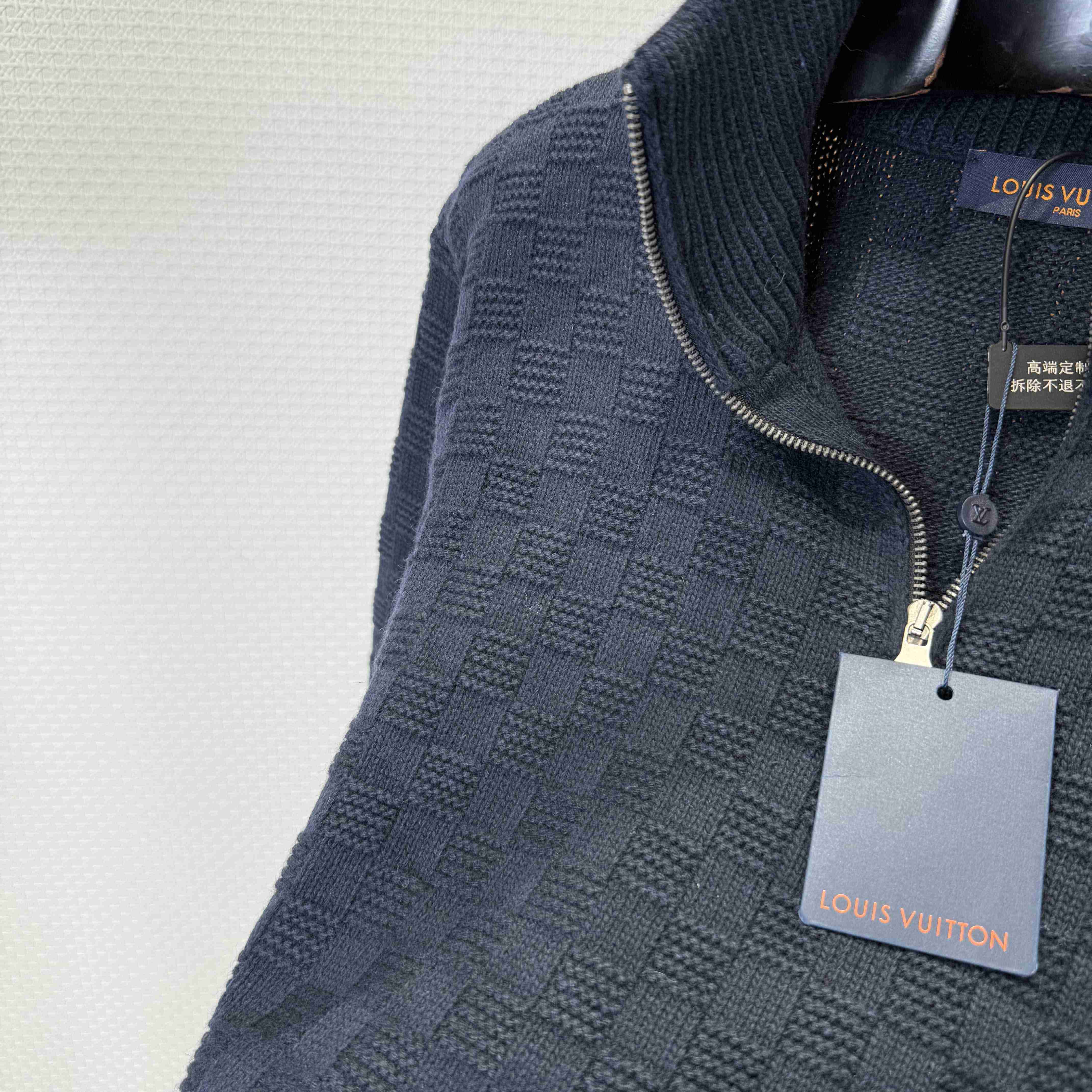 Louis Vuitton Cashmere-Wool Blend Half-Zip Pullover   1AIHNA - DesignerGu