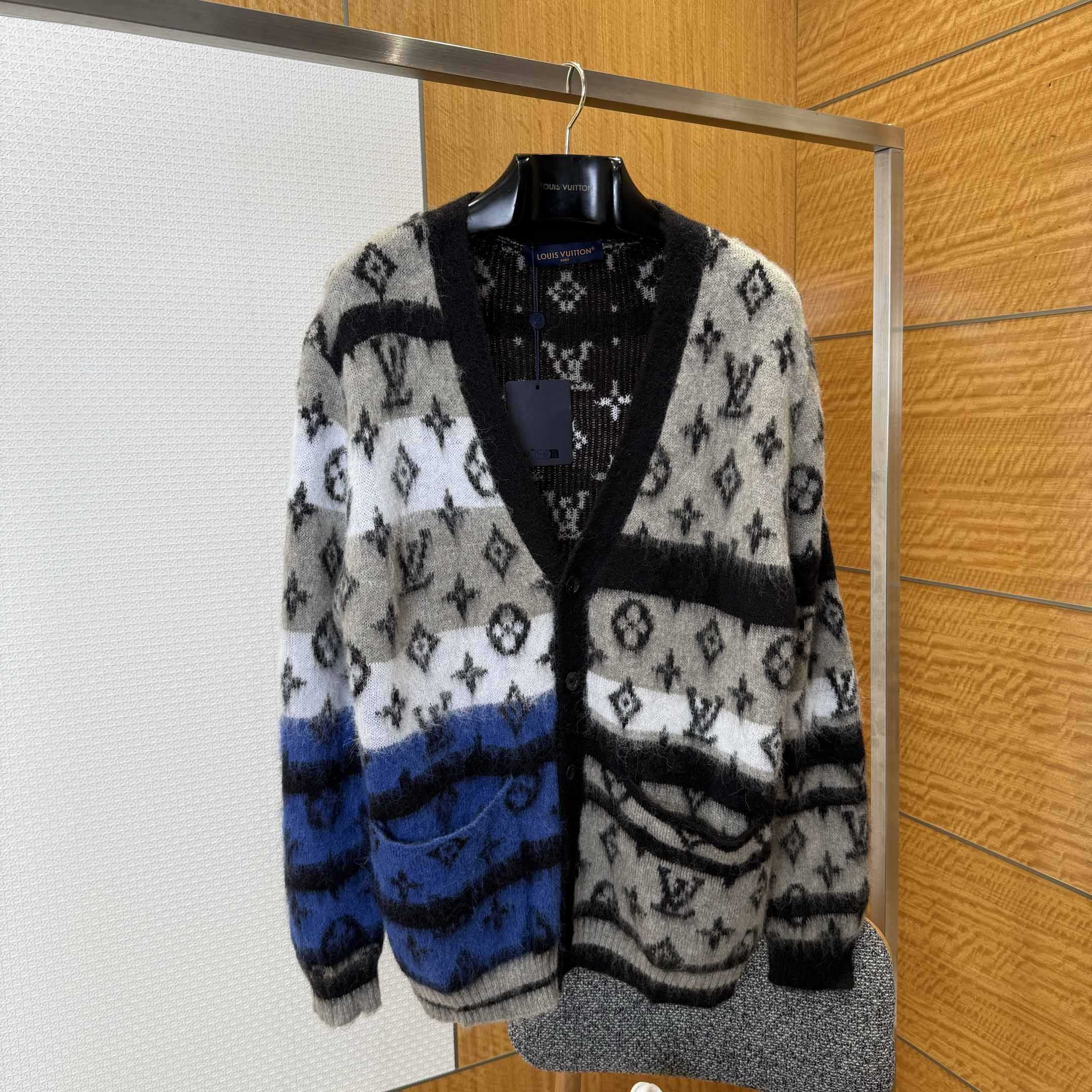 Louis Vuitton Monogram Mohair Cardigan   1AIOX9 - DesignerGu