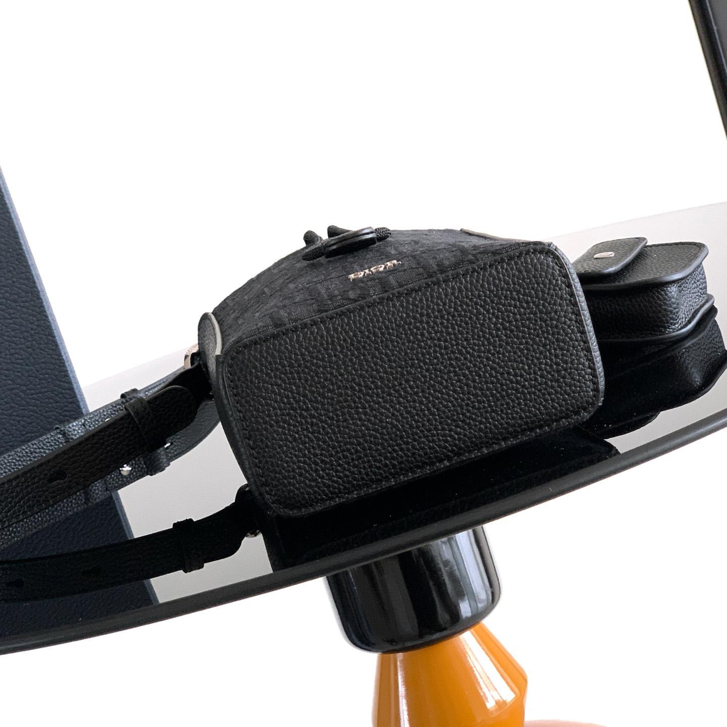 Dior Mini Bucket Bag  - DesignerGu