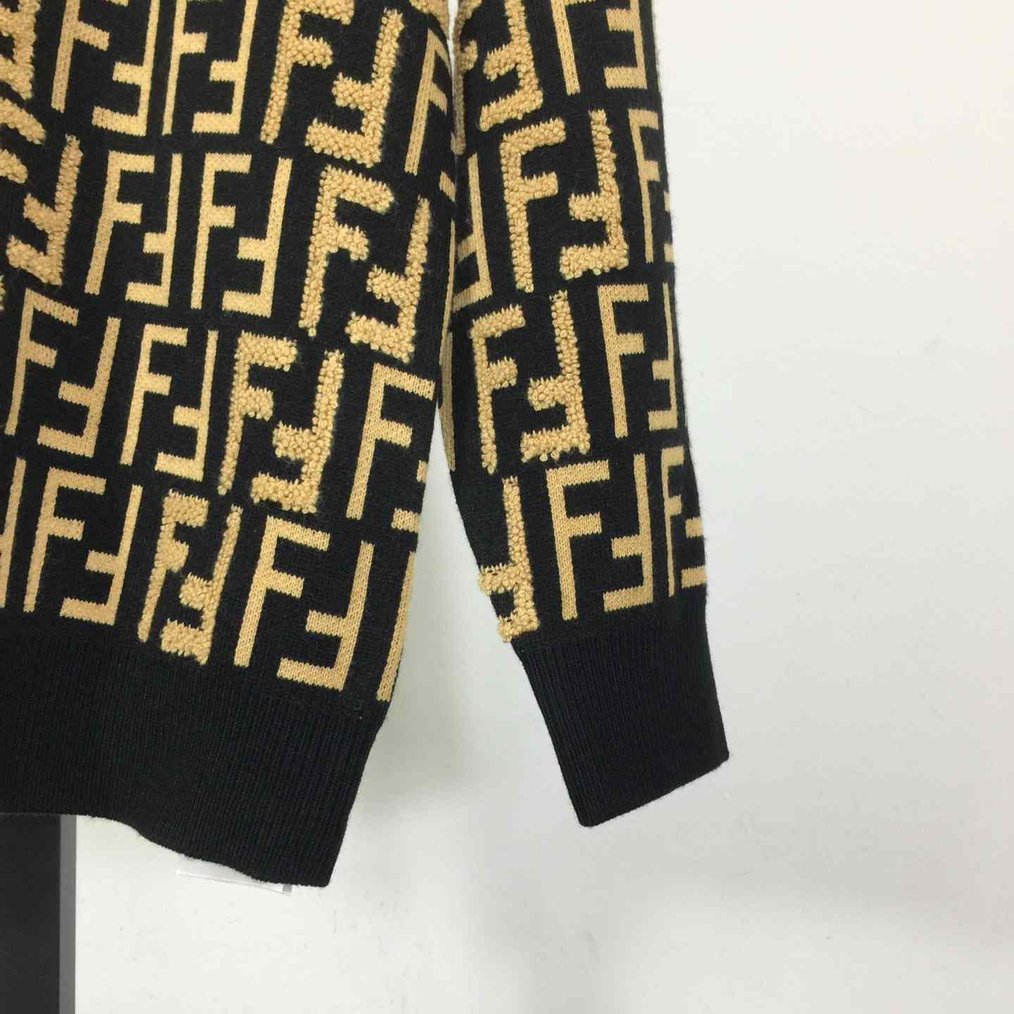 Fendi Wool Pullover - DesignerGu