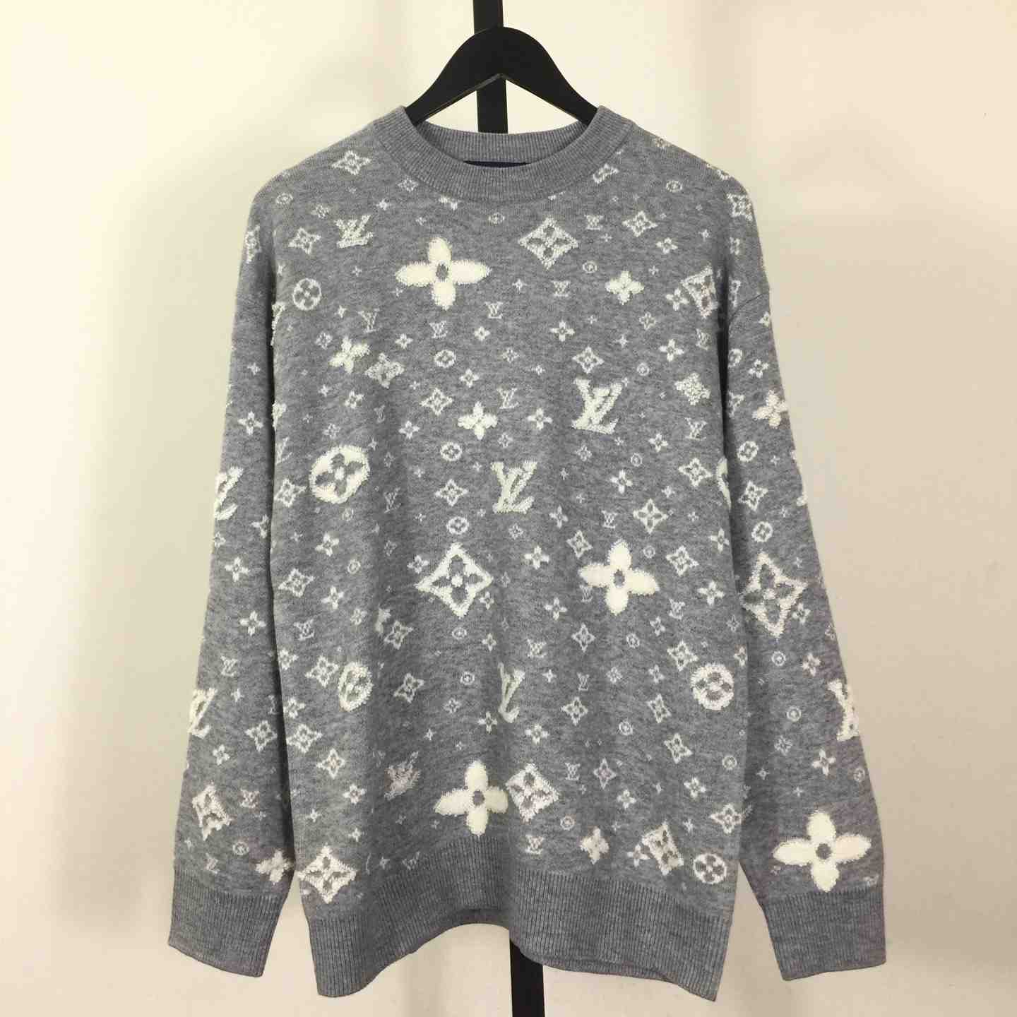 Louis Vuitton Monogram Wool Blend Pullover Louis Vuitton Monogram Wool Blend Pullover - DesignerGu