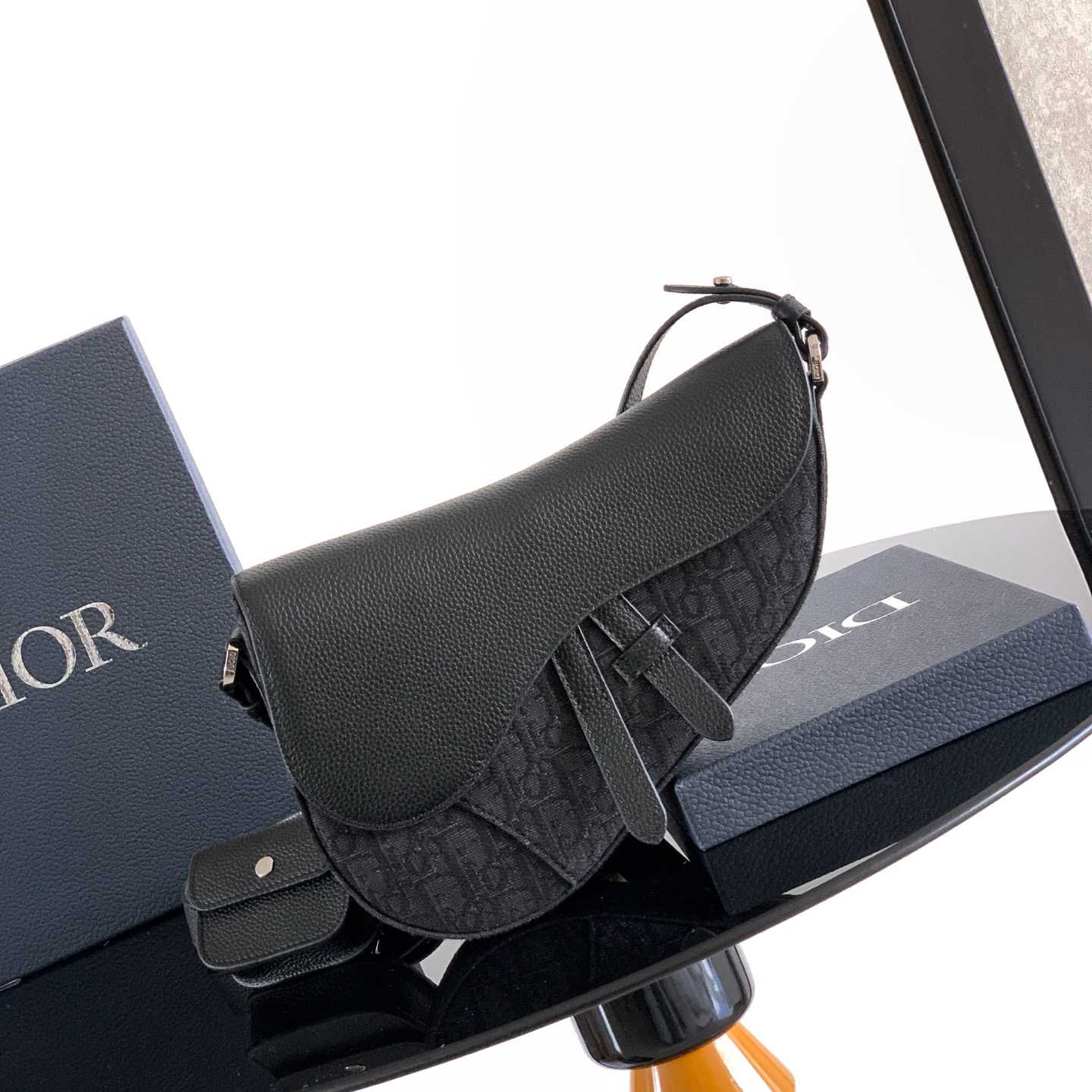 Dior Saddle Bag  - DesignerGu