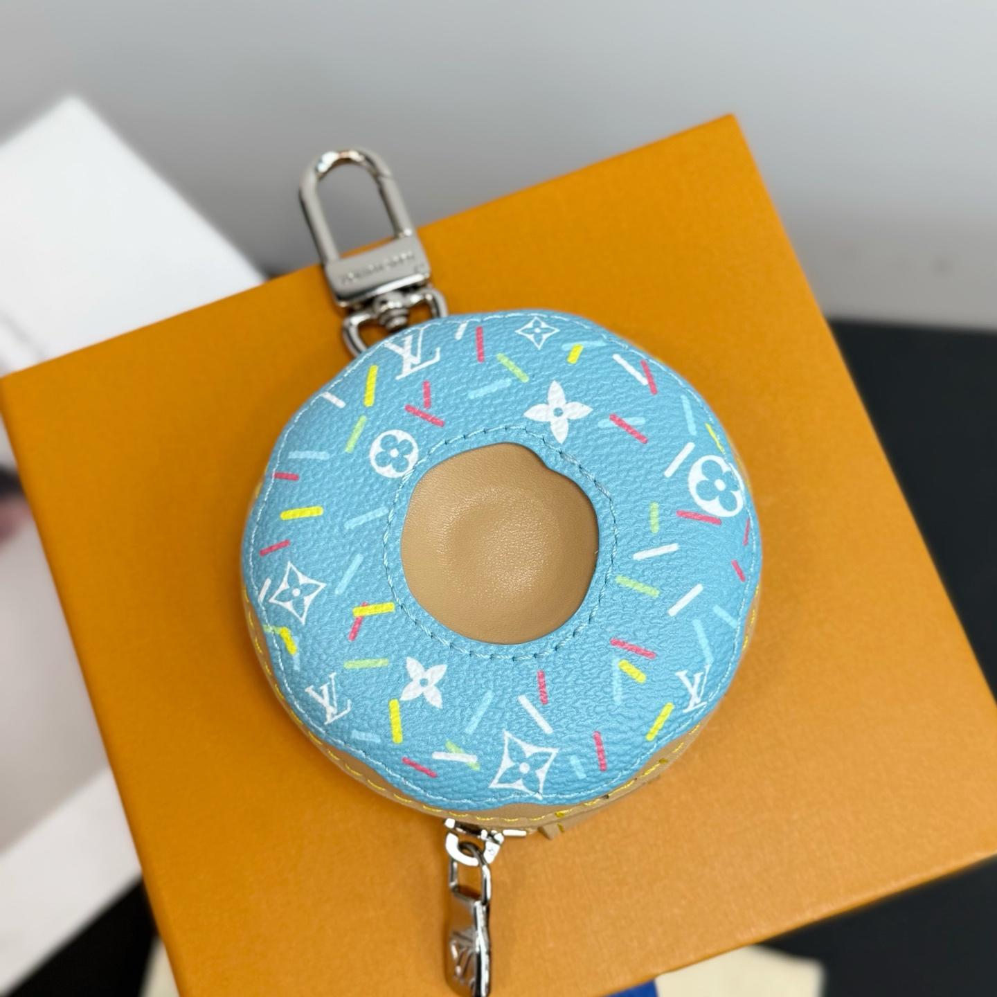 Louis Vuitton LV Donut Bag Charm    - DesignerGu