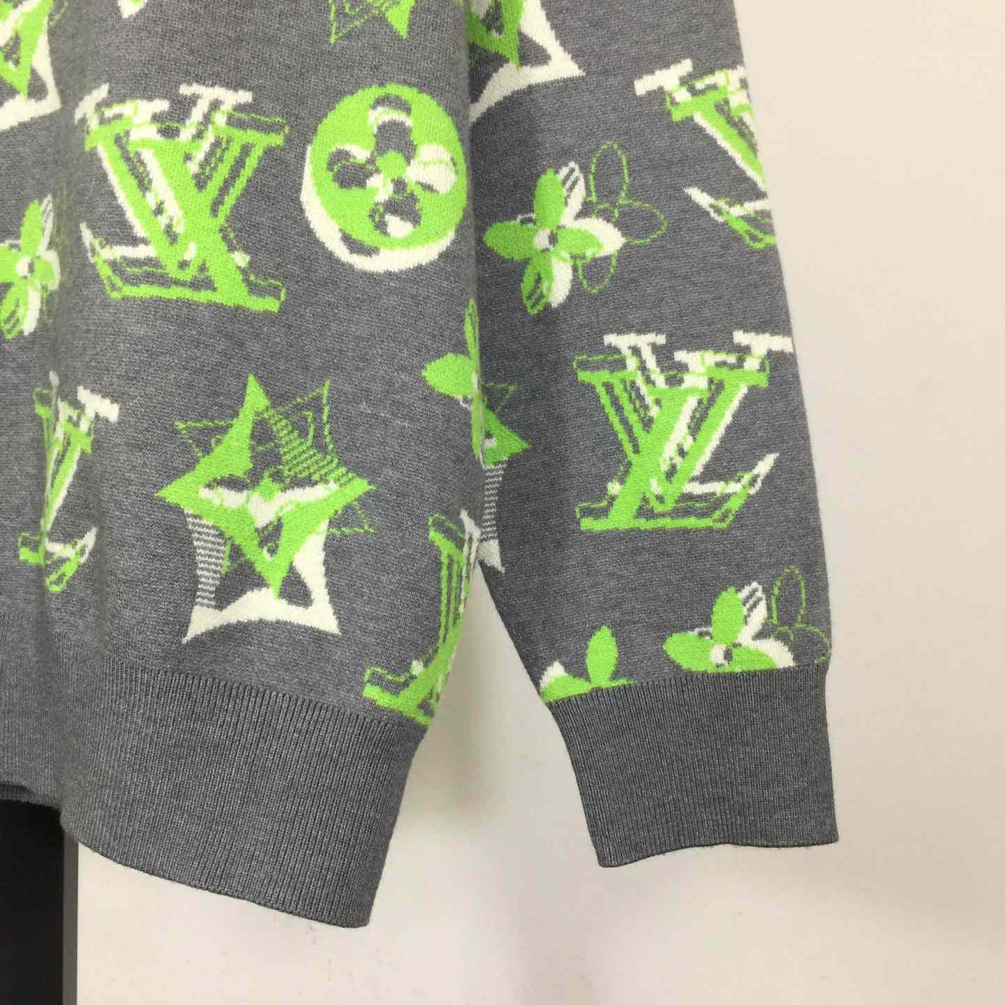 Louis Vuitton Monogram Wool Blend Pullover - DesignerGu
